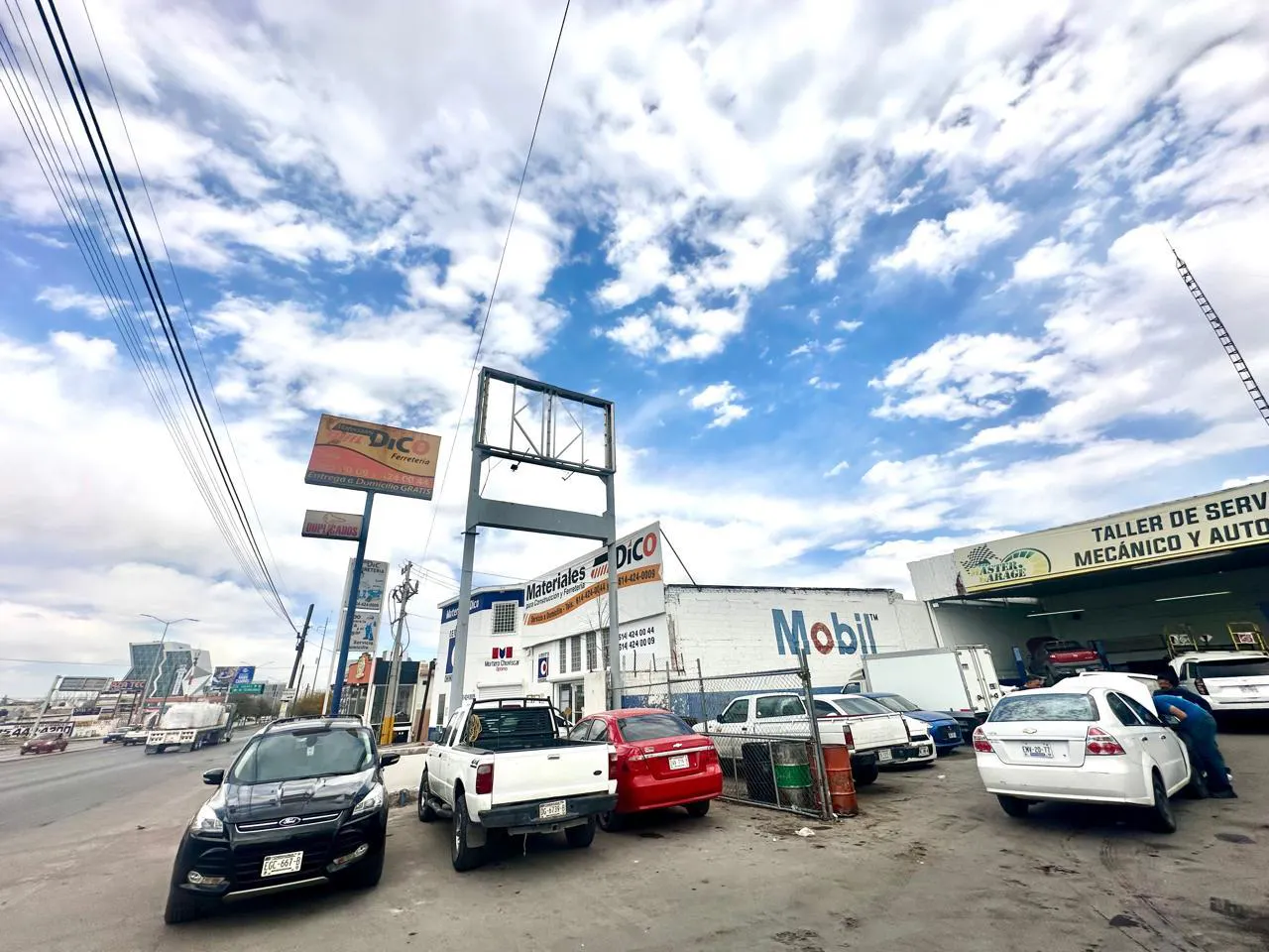 Local Comercial Spot2