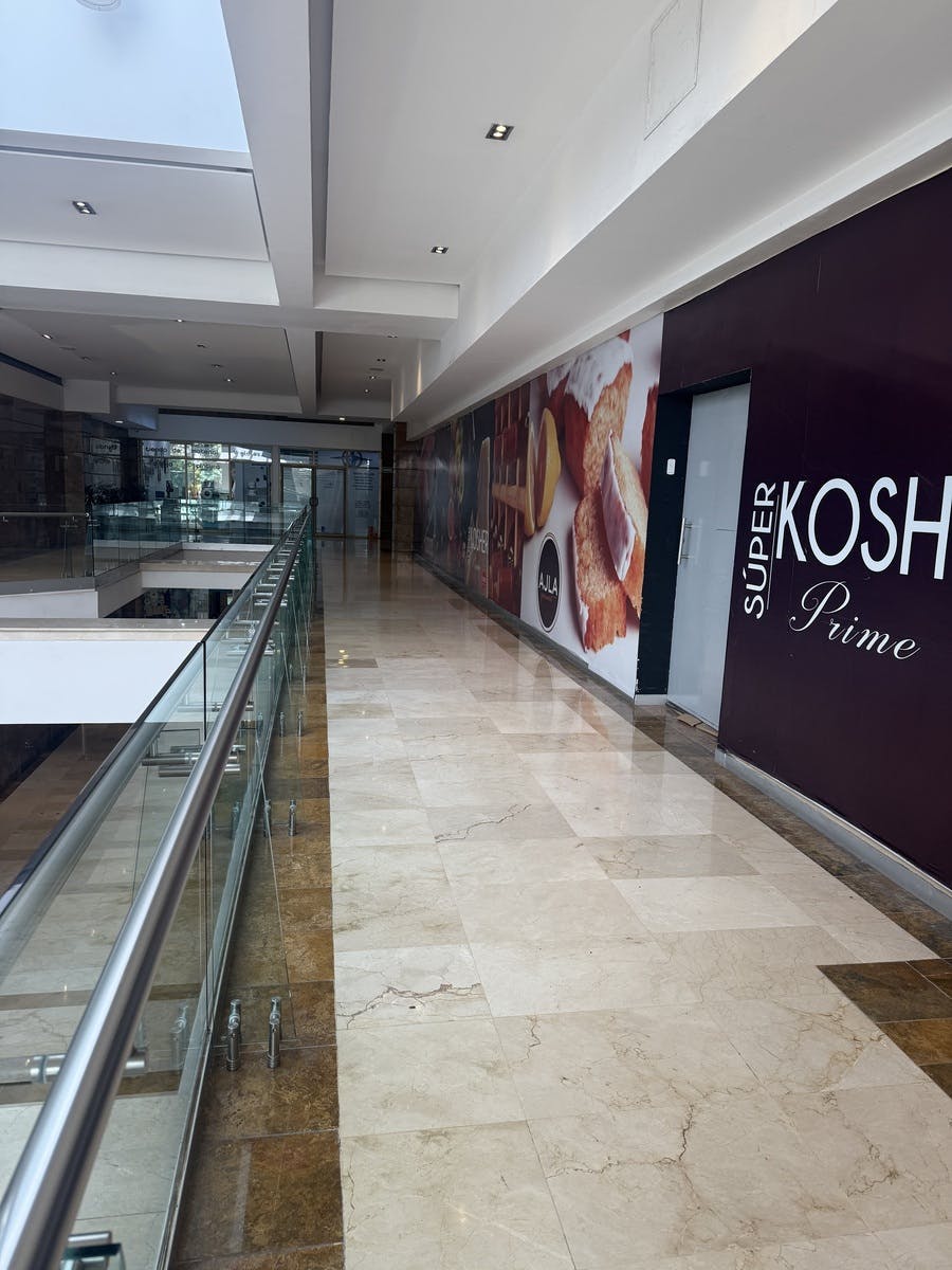 Local Comercial Spot2