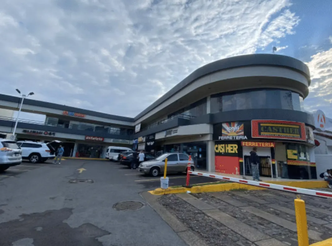 Local Comercial Spot2