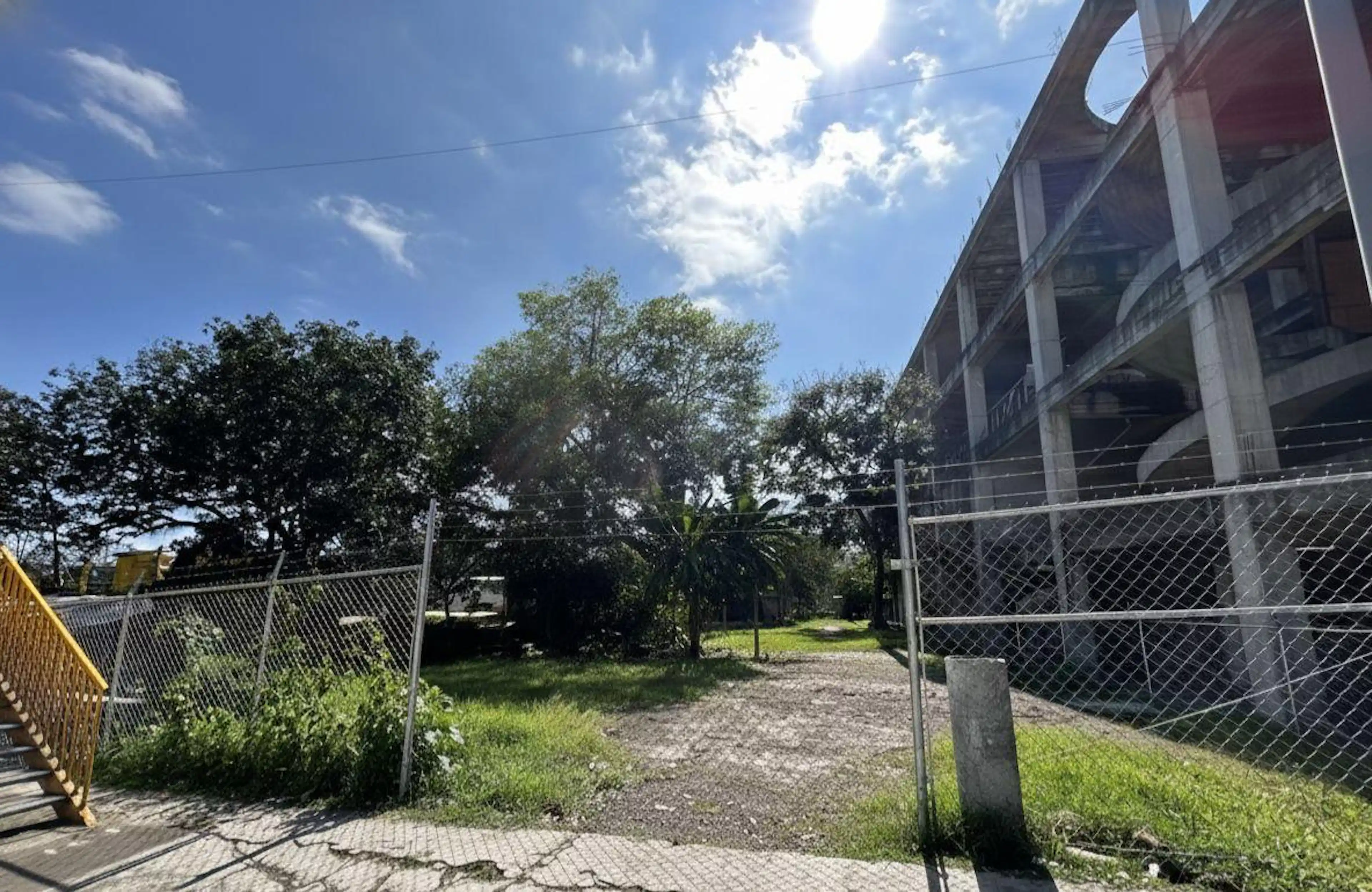 Terreno En Venta Avenida Lazaro Cardenas Xalapa Veracruz Frente Aguasanta Abajo De Caxa
