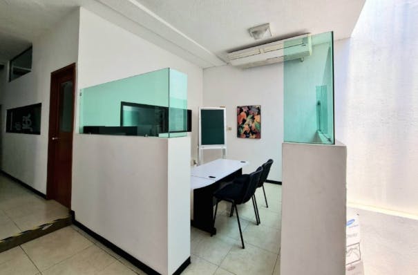 Local Comercial Spot2