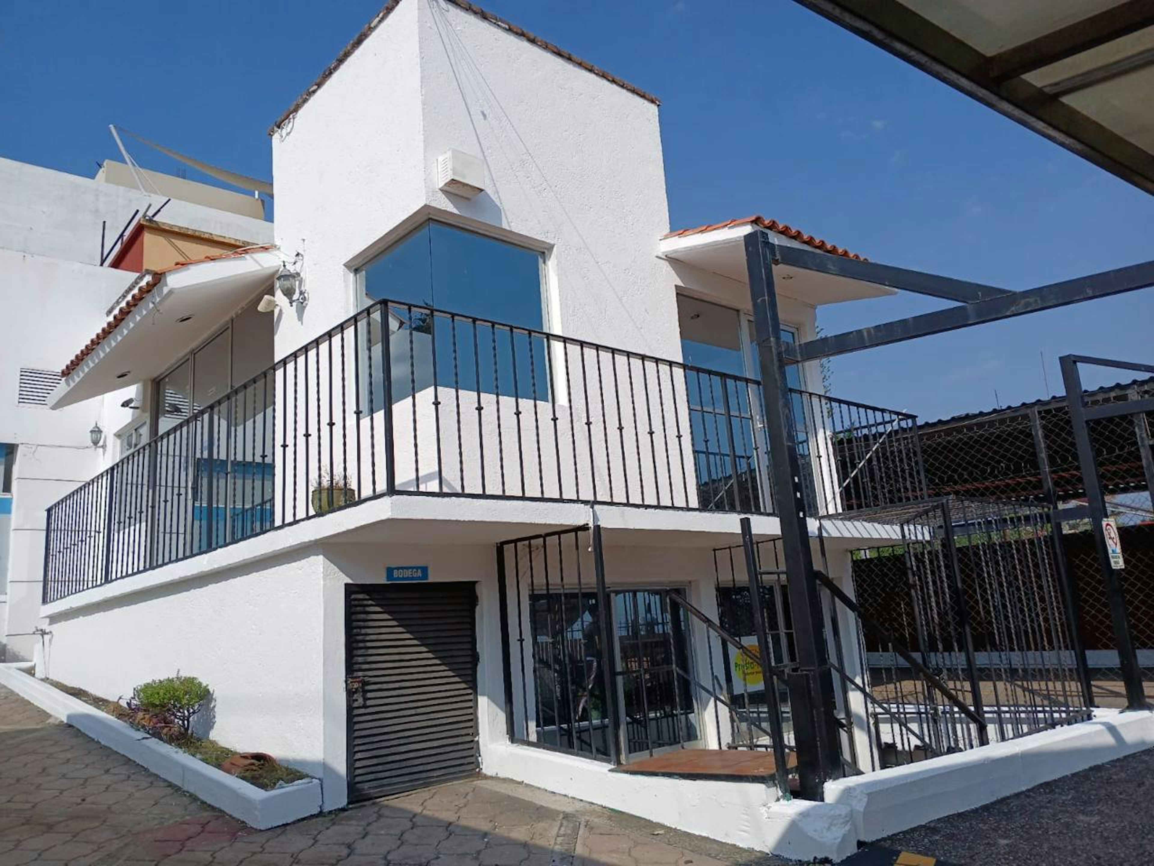 Avenida Vicente Guerrero 1610 1610