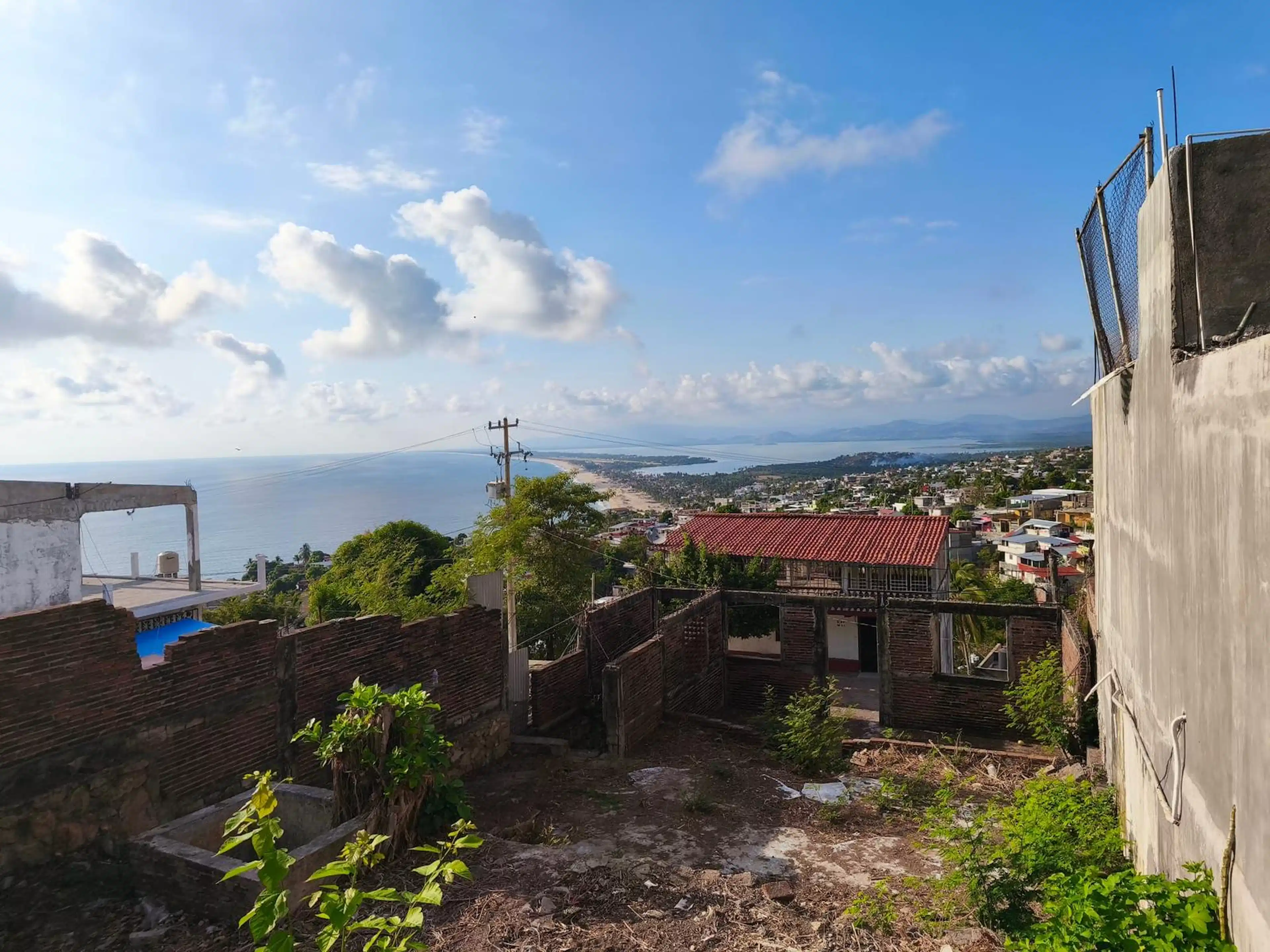 Se vende Terreno con hermosa vista en Col. Jardin Mangos, Calle Jardin