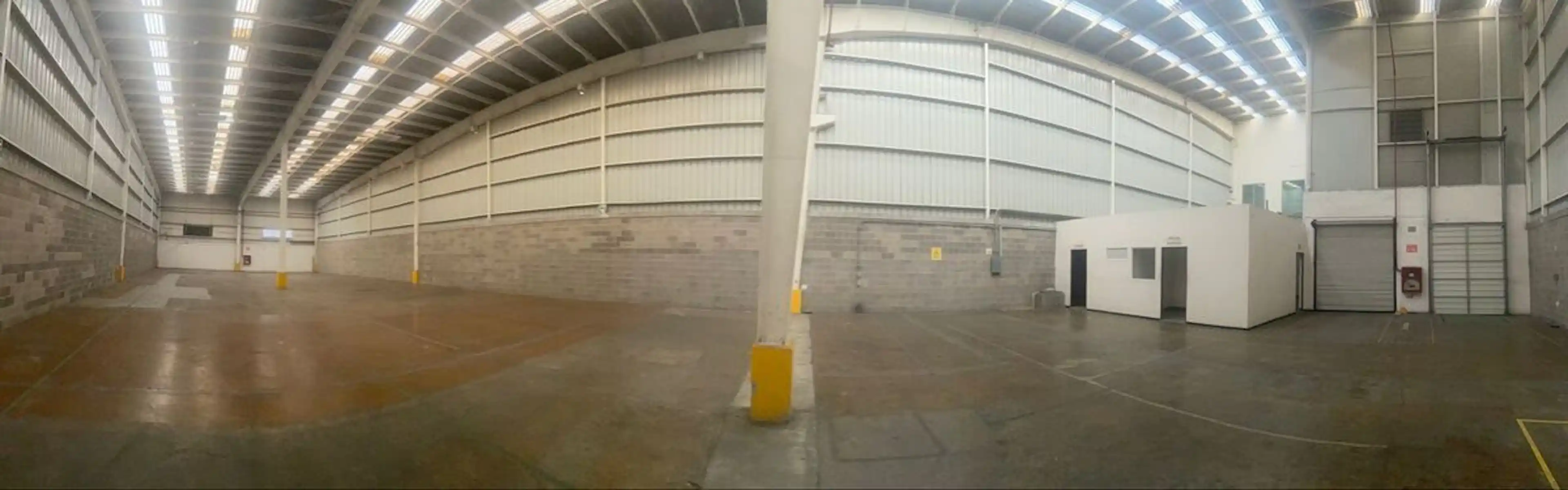 ¡INCREÍBLE BODEGA EN RENTA! Ubicación estratégica dentro de la zona urbana QRO
