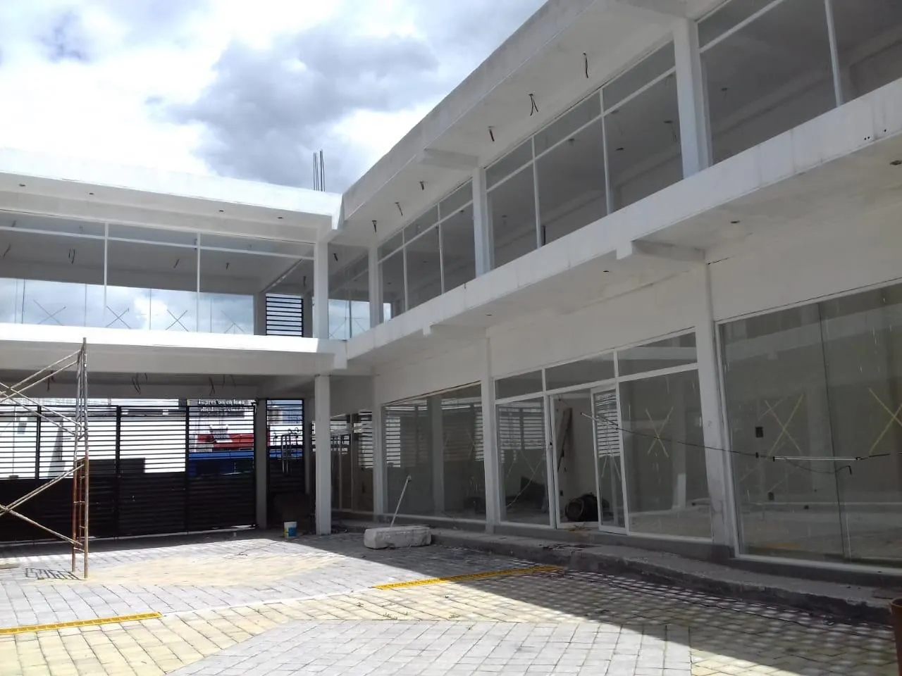 Local Comercial Spot2