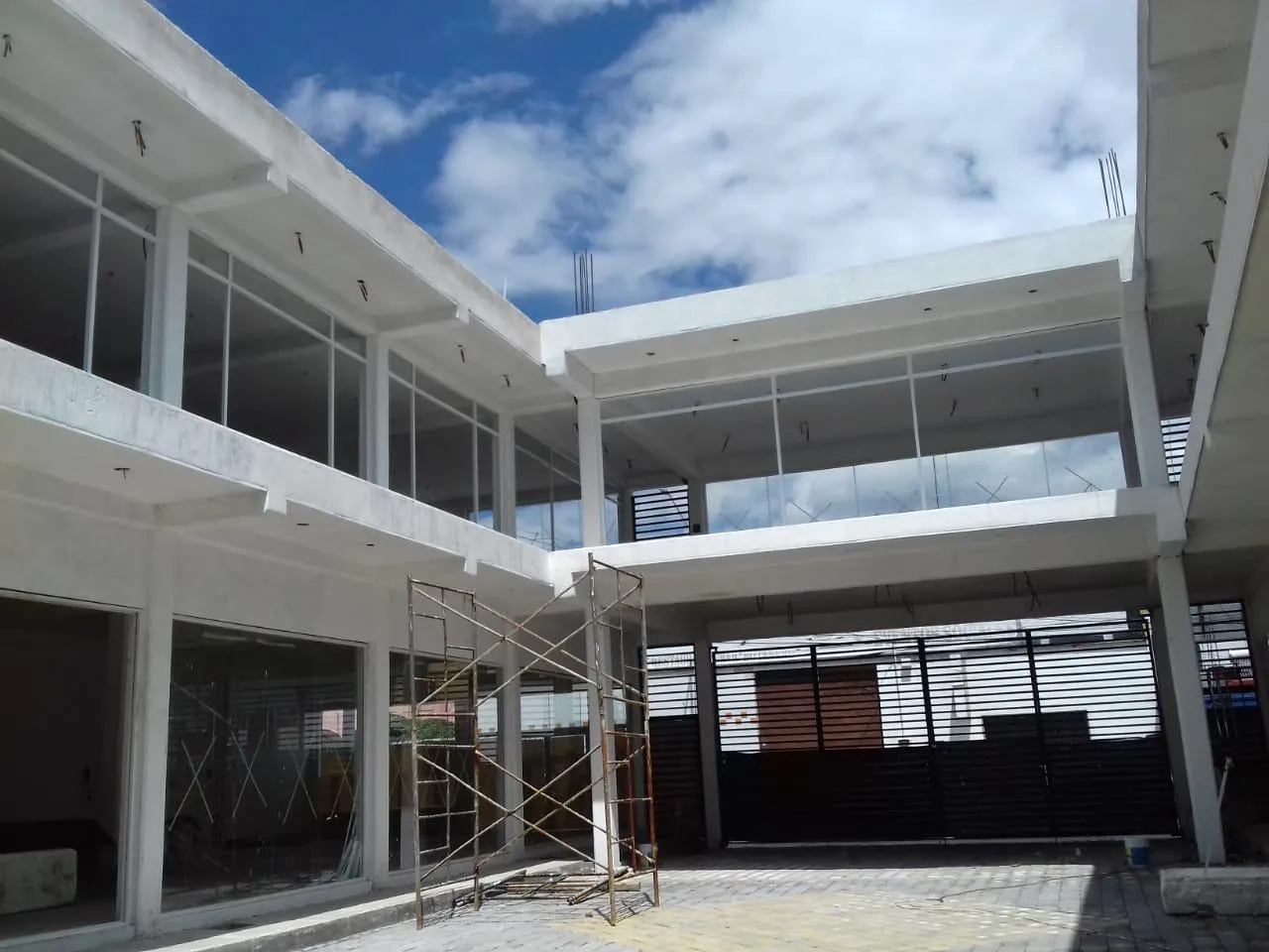 Local Comercial Spot2