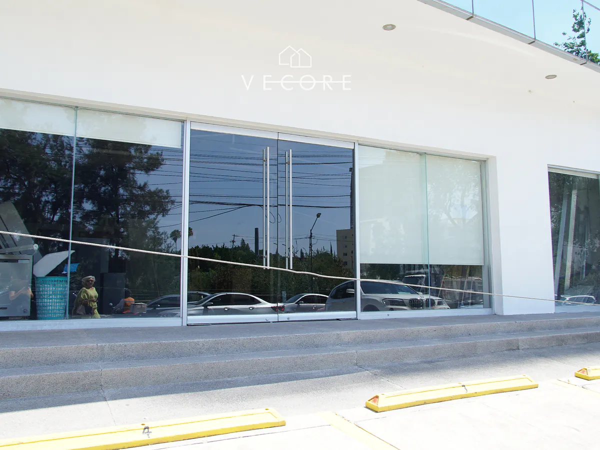 Local Comercial Spot2