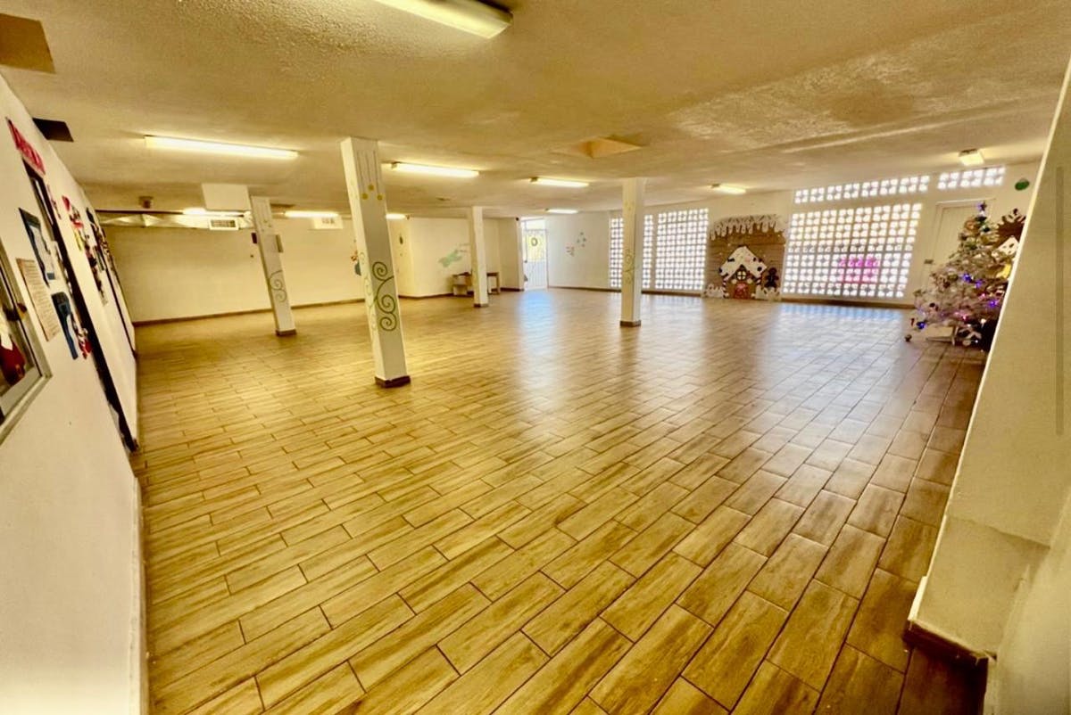 Local Comercial Spot2