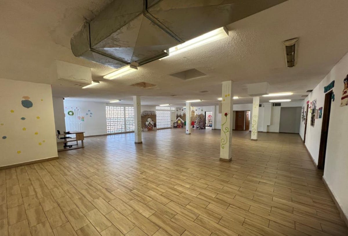 Local Comercial Spot2