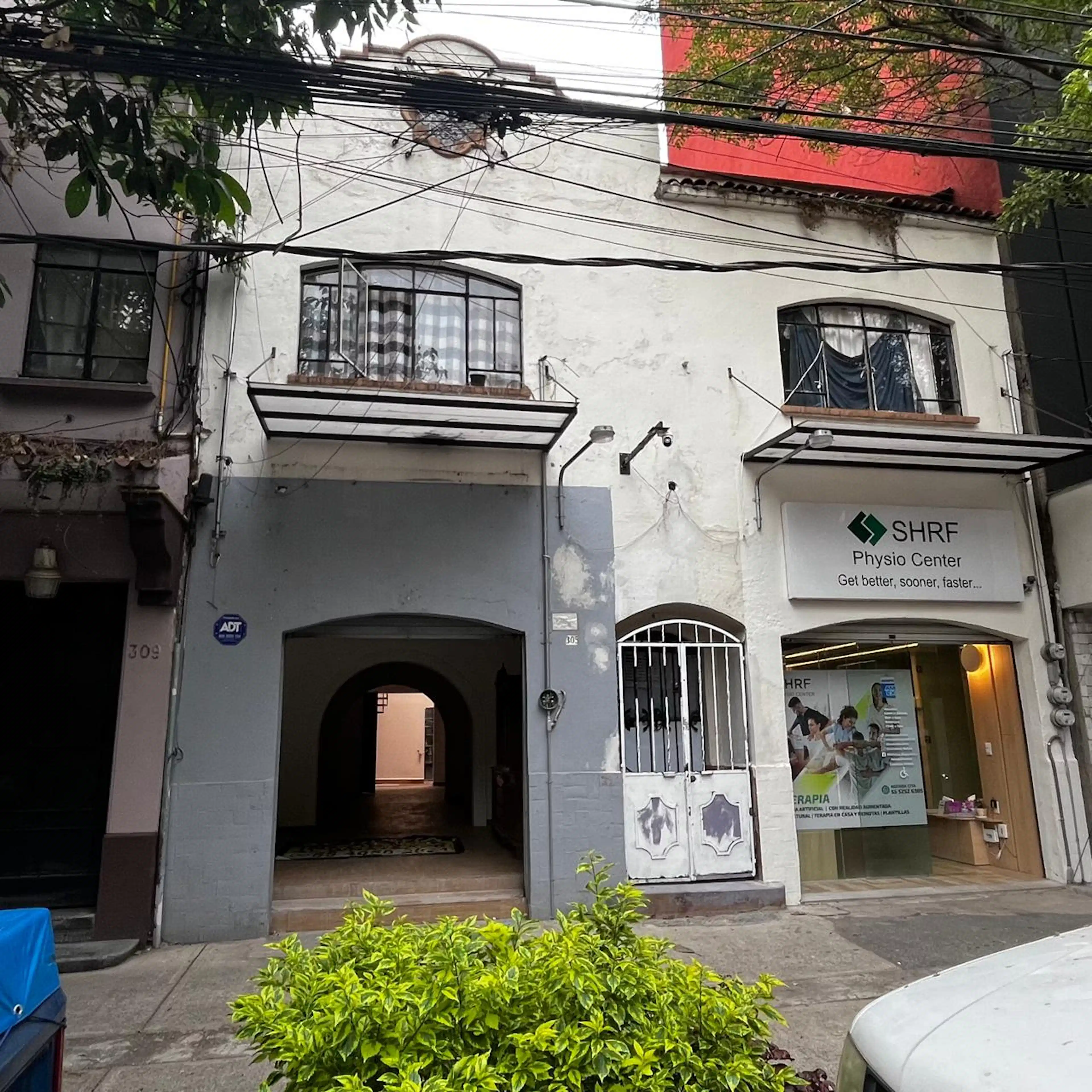 Pilares 305