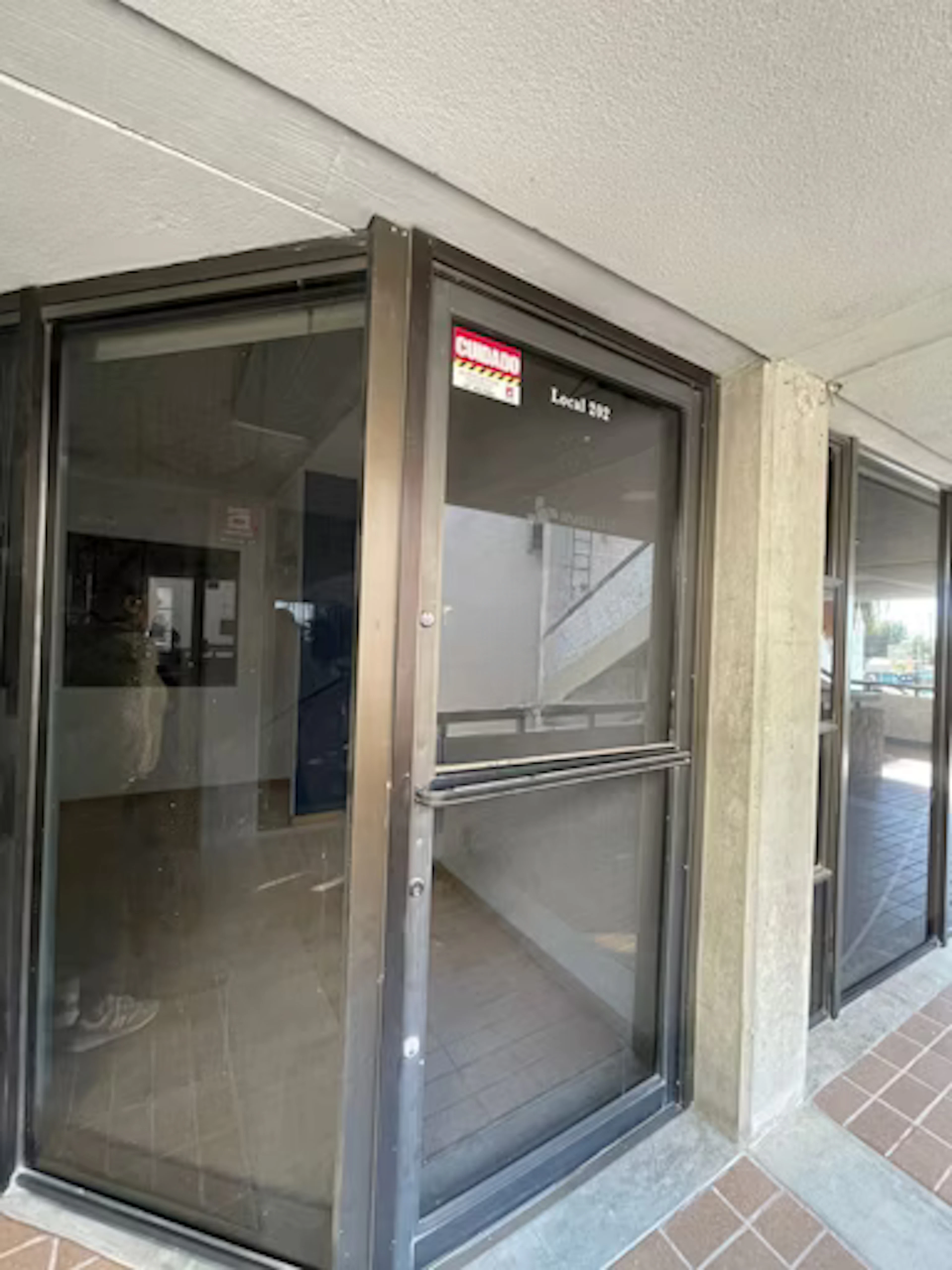 Local Comercial Spot2