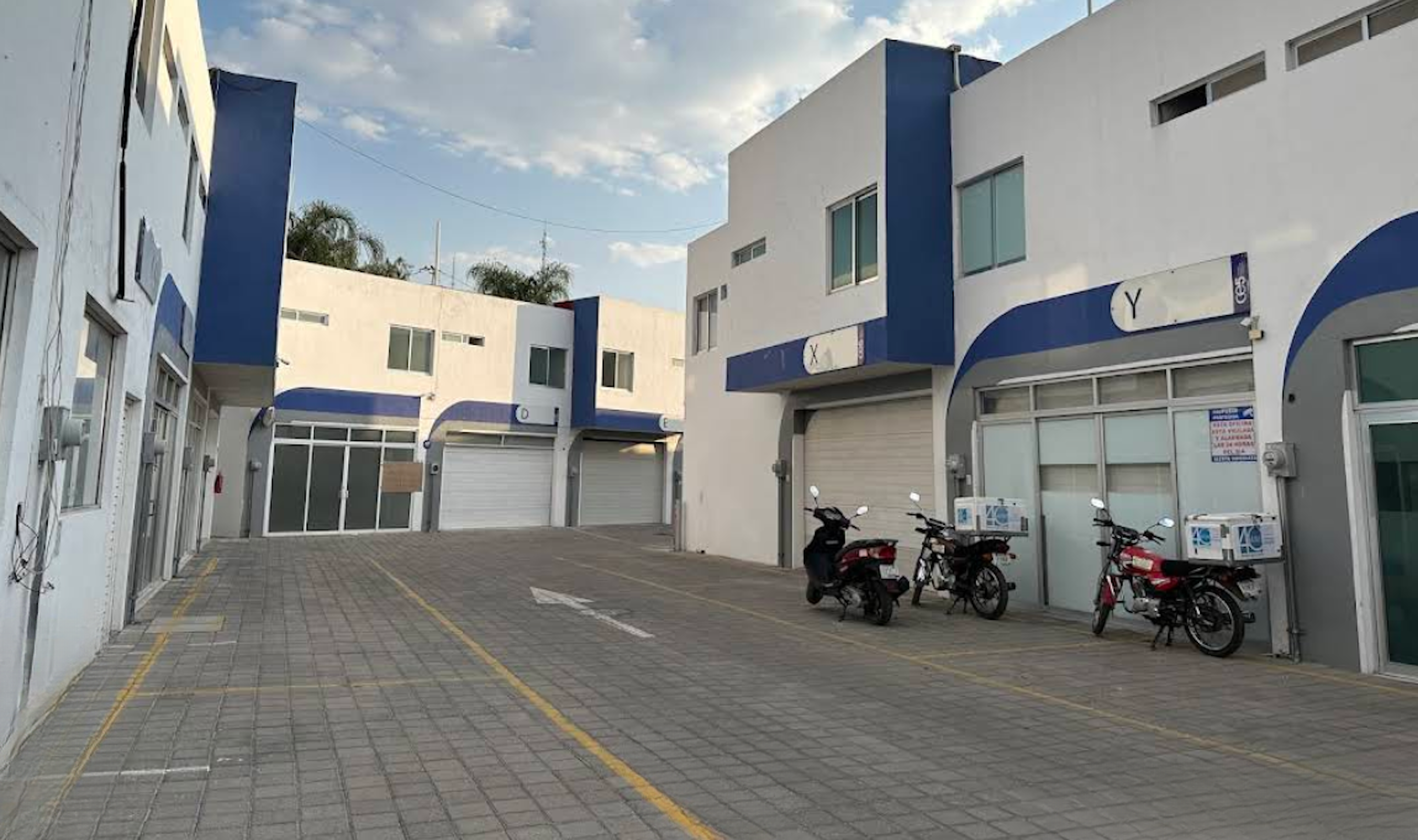Spot image 0