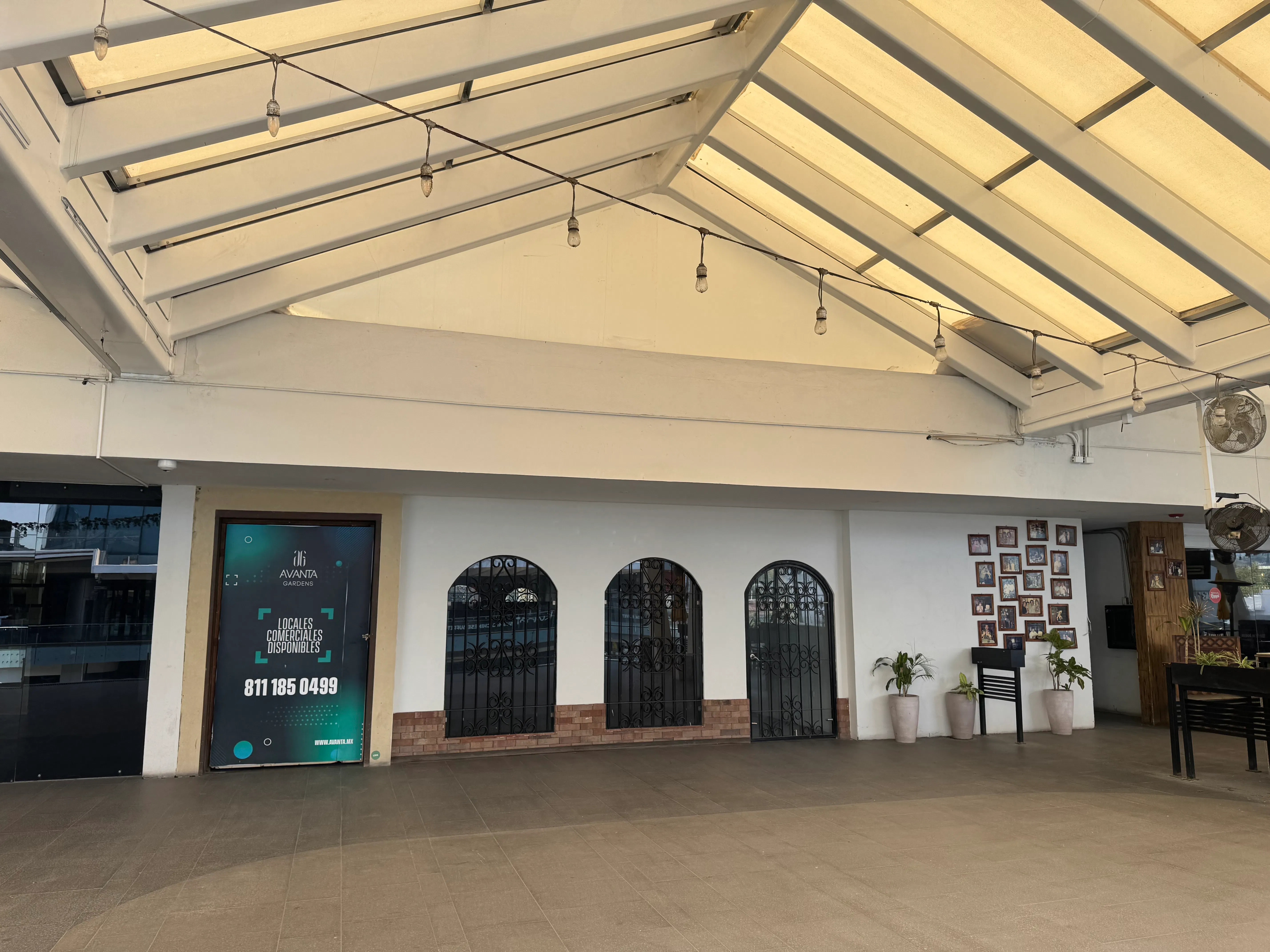 Local Comercial Spot2