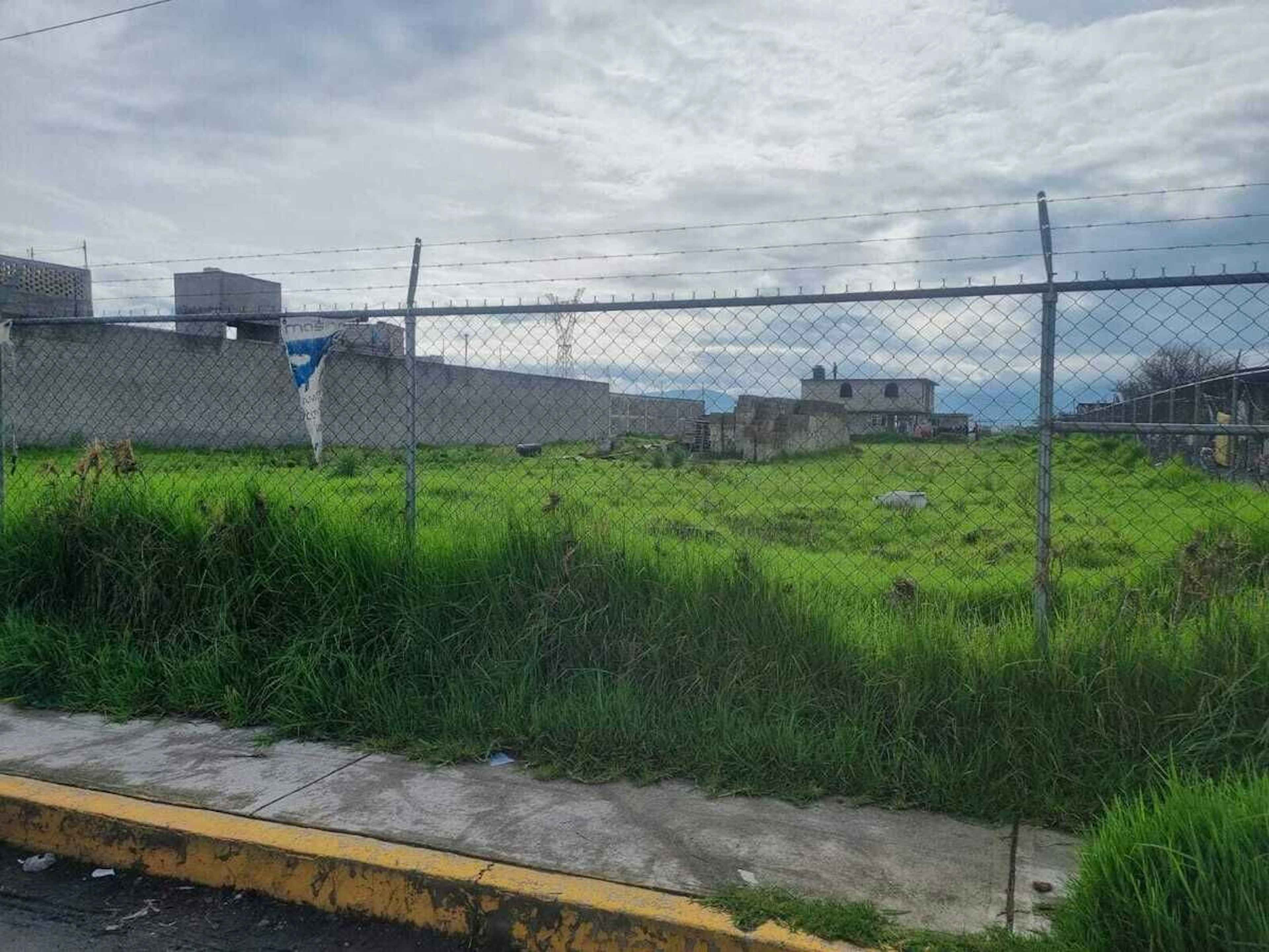 Terreo En Venta, Con Uso De Suelo Mixto En San Mateo Atenco, Edo. México