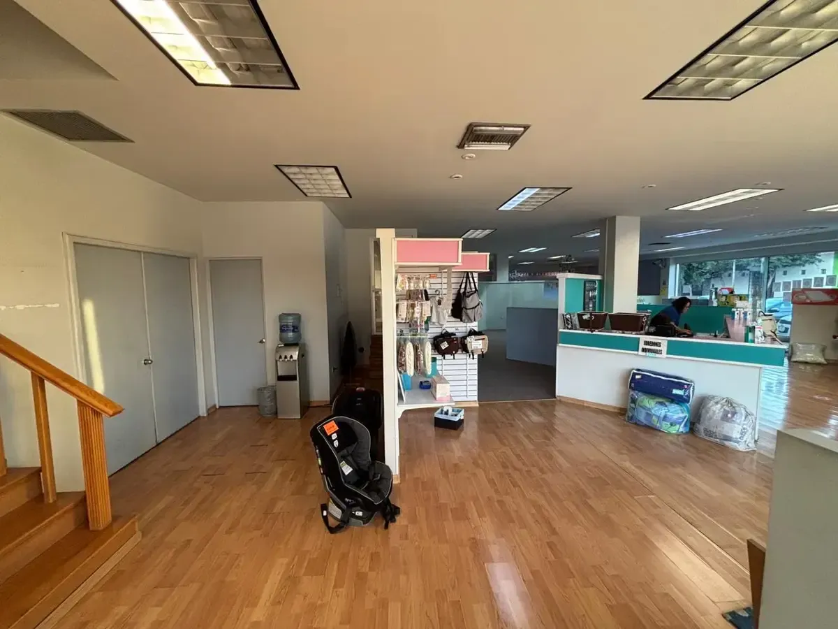Local Comercial Spot2