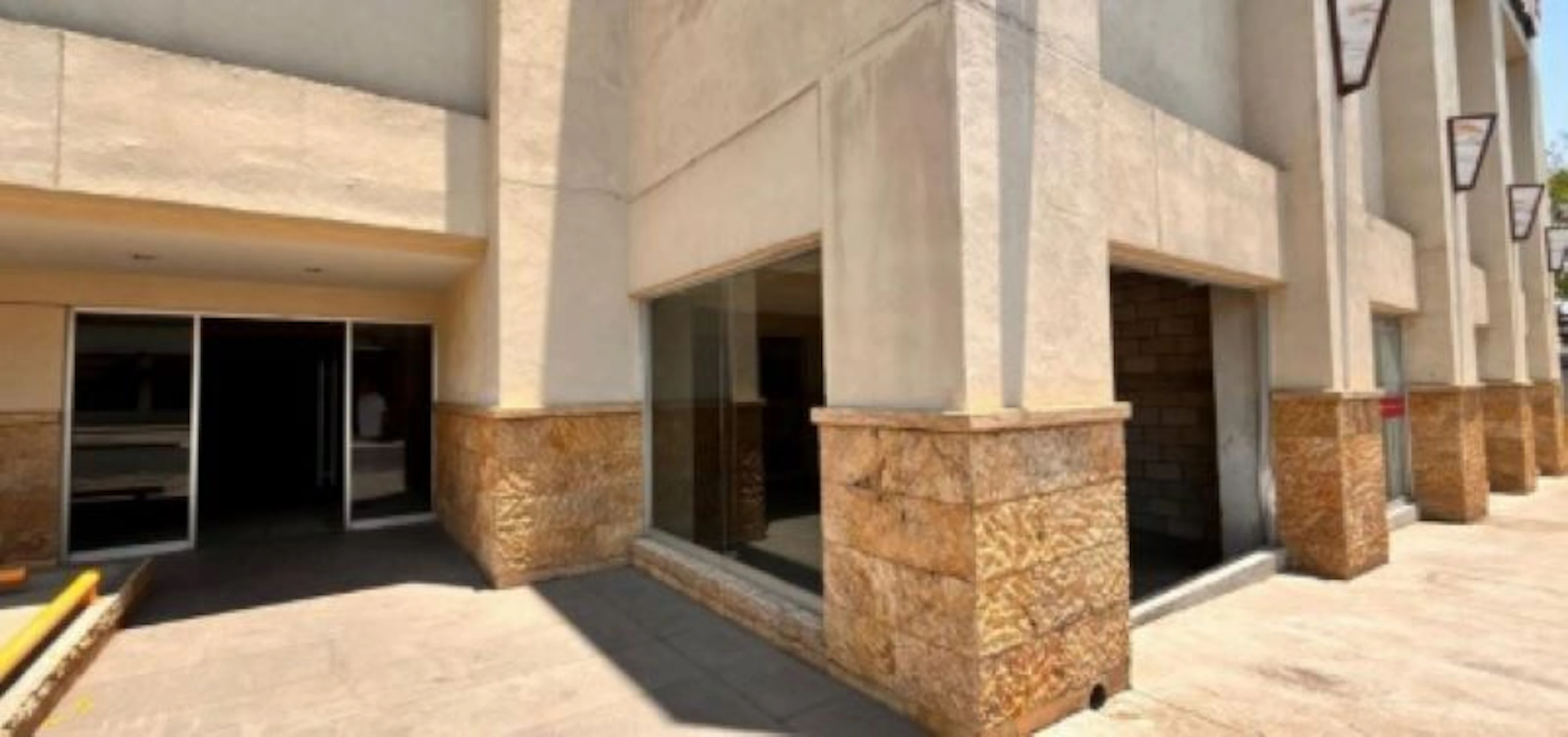 Local Comercial Spot2