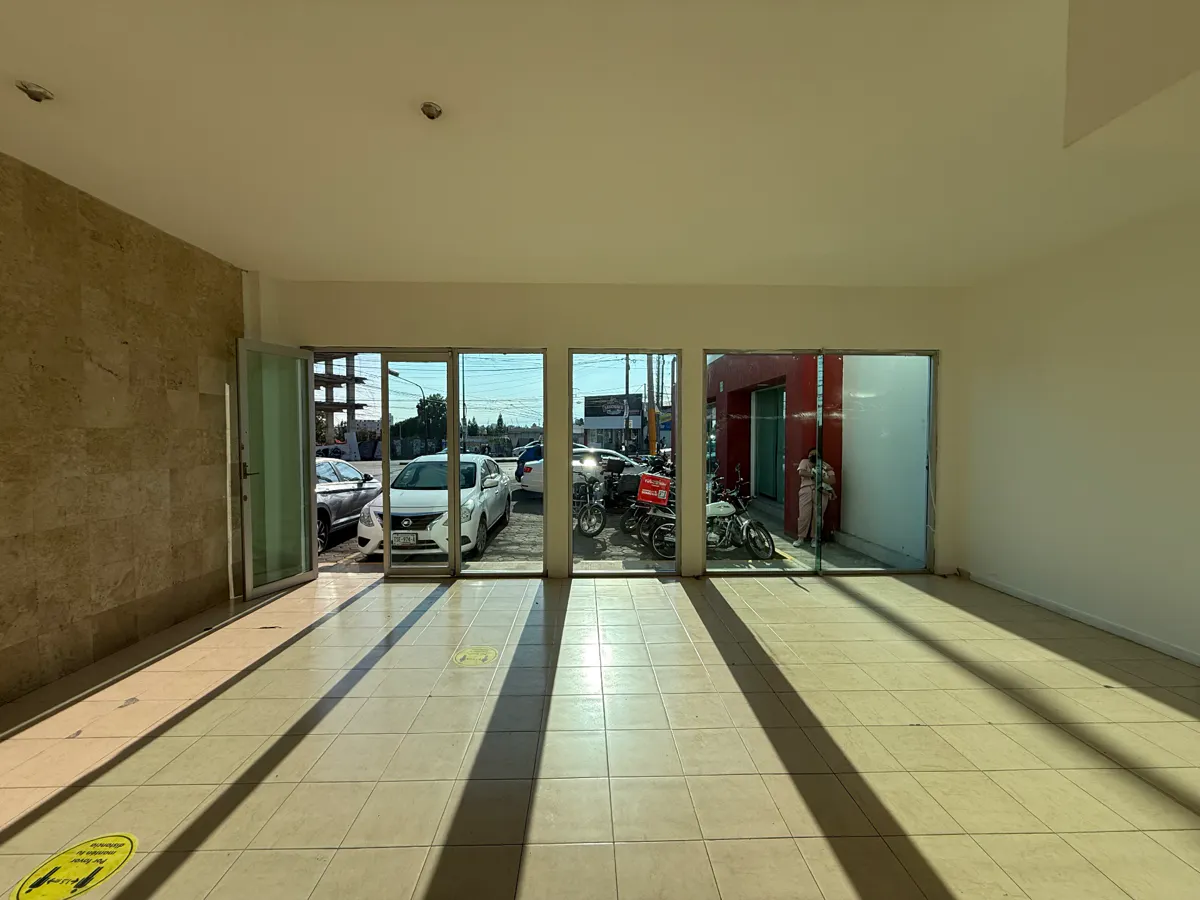 Local Comercial Spot2