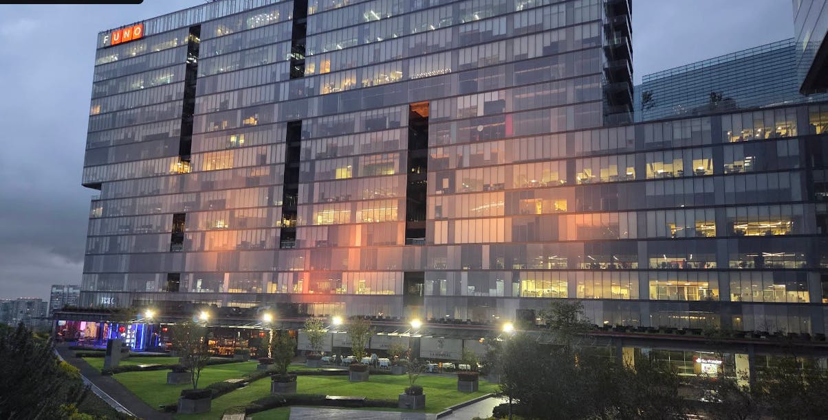 Local Comercial Spot2