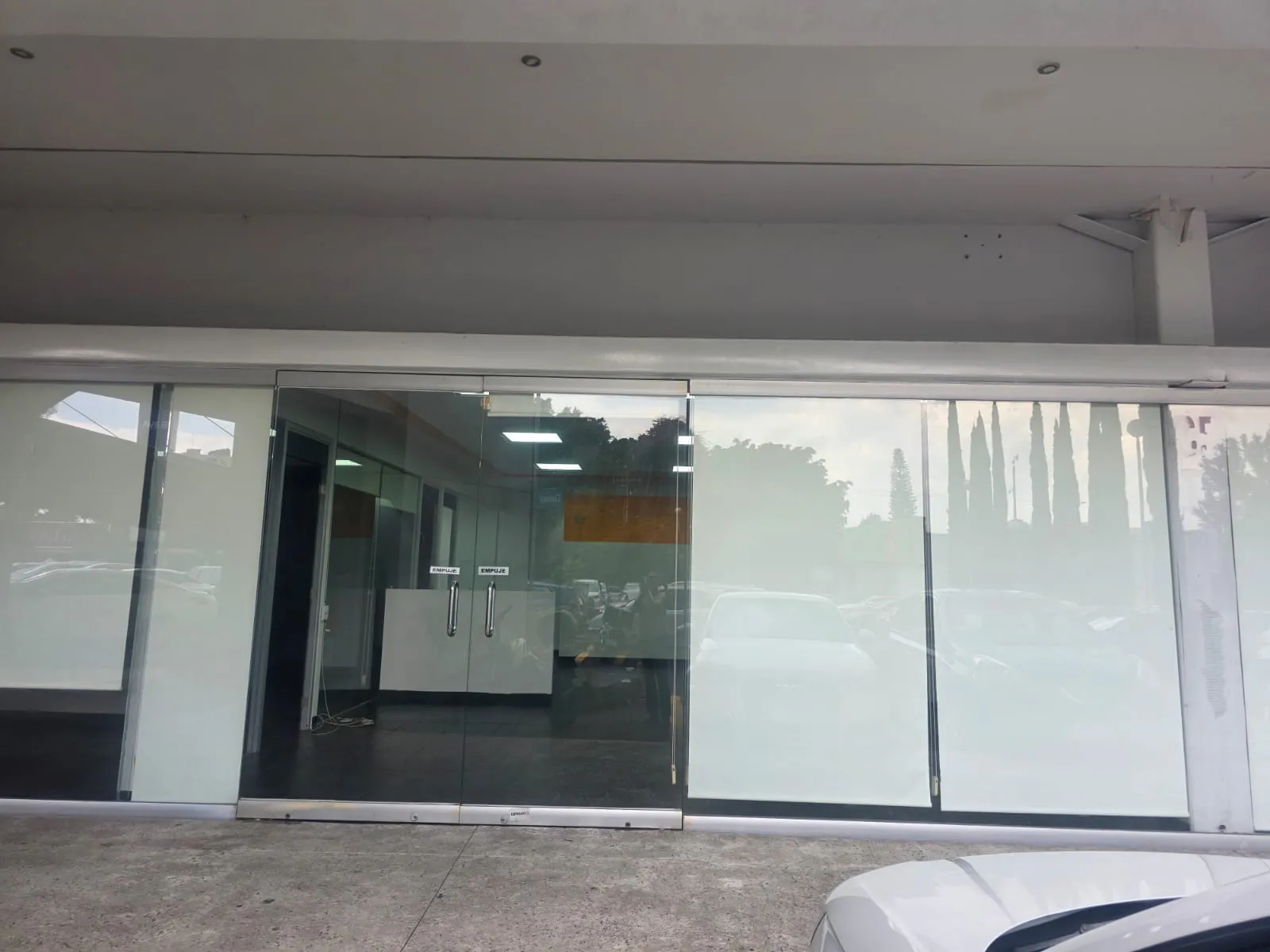 Local Comercial Spot2