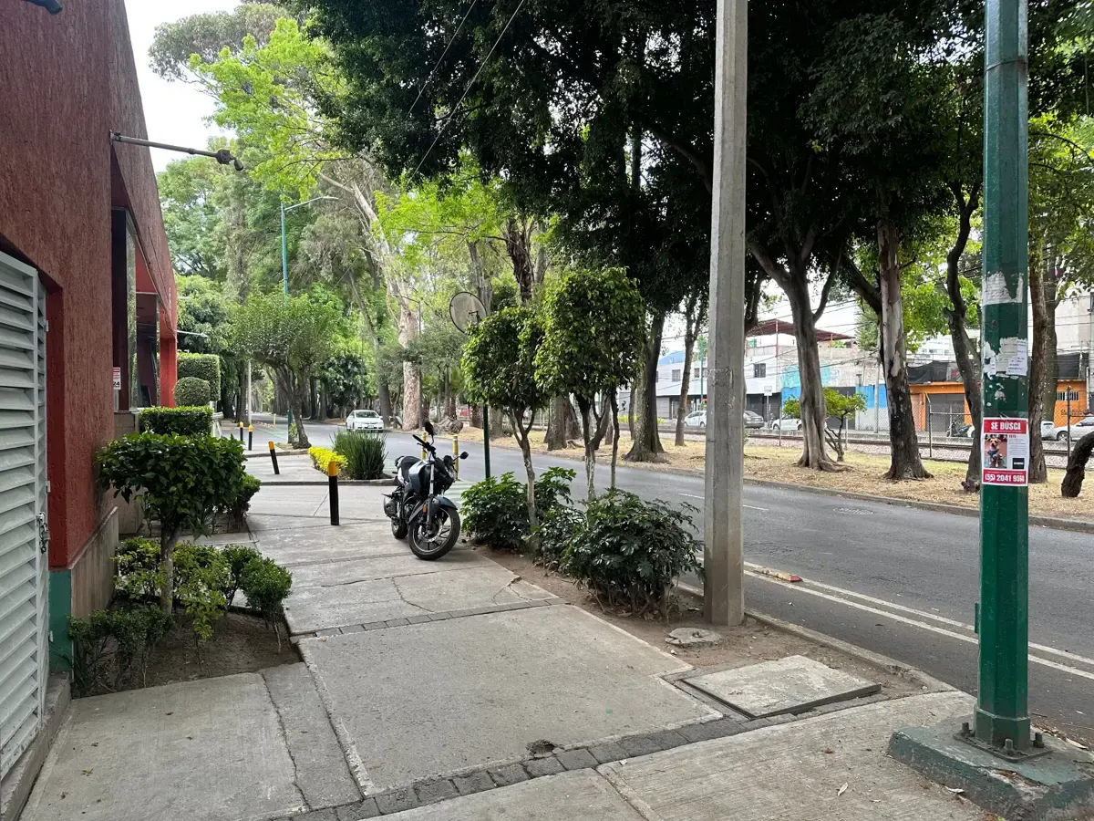 Local Comercial Spot2