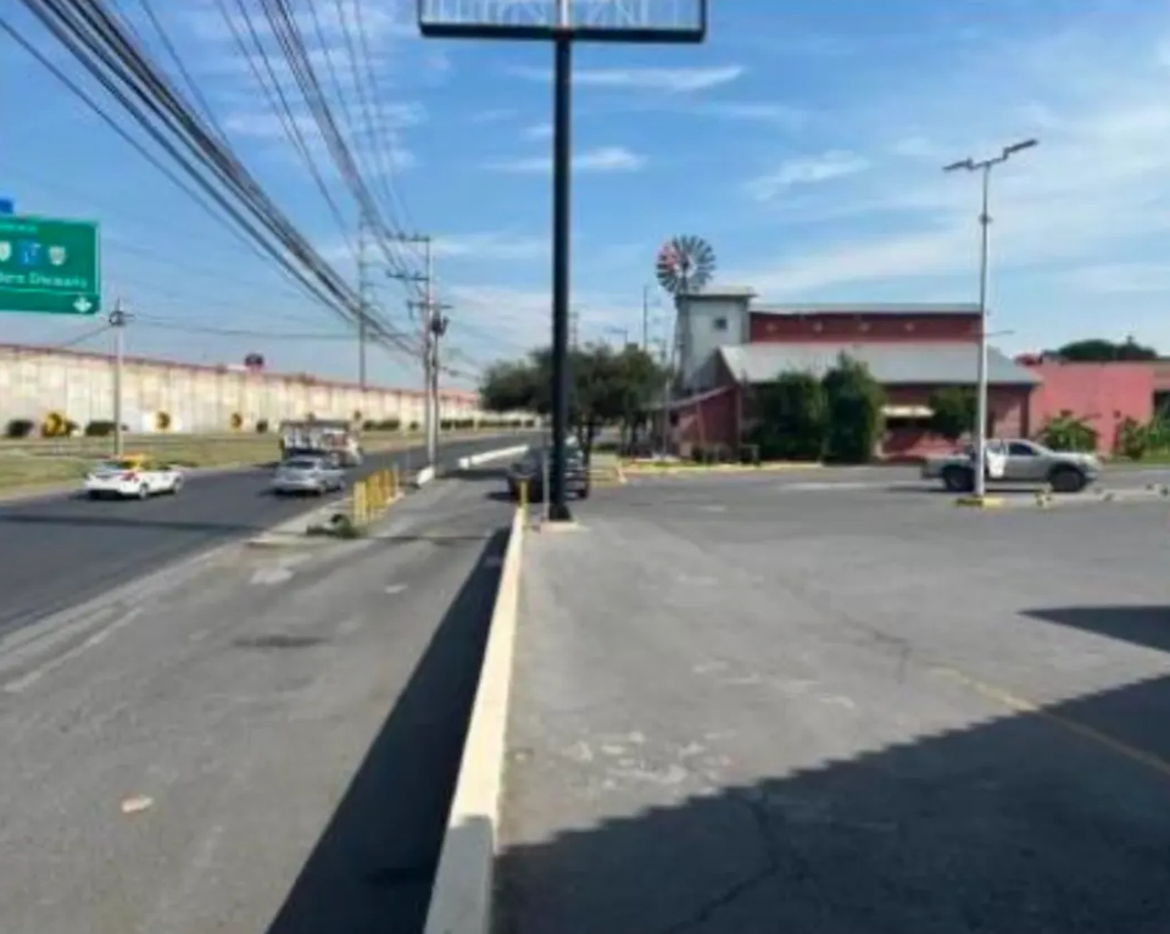 Local Comercial Spot2