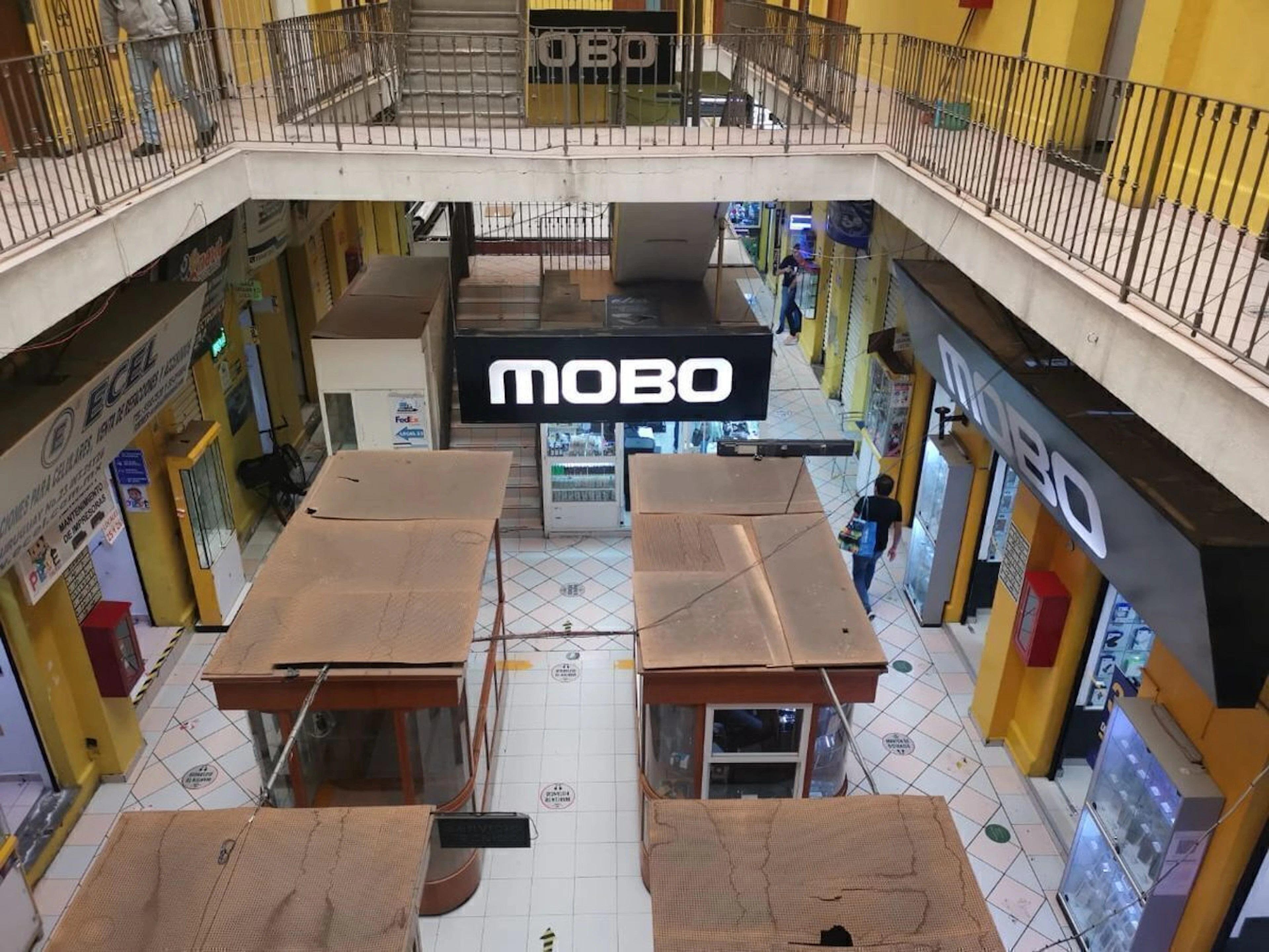 Local Comercial Spot2