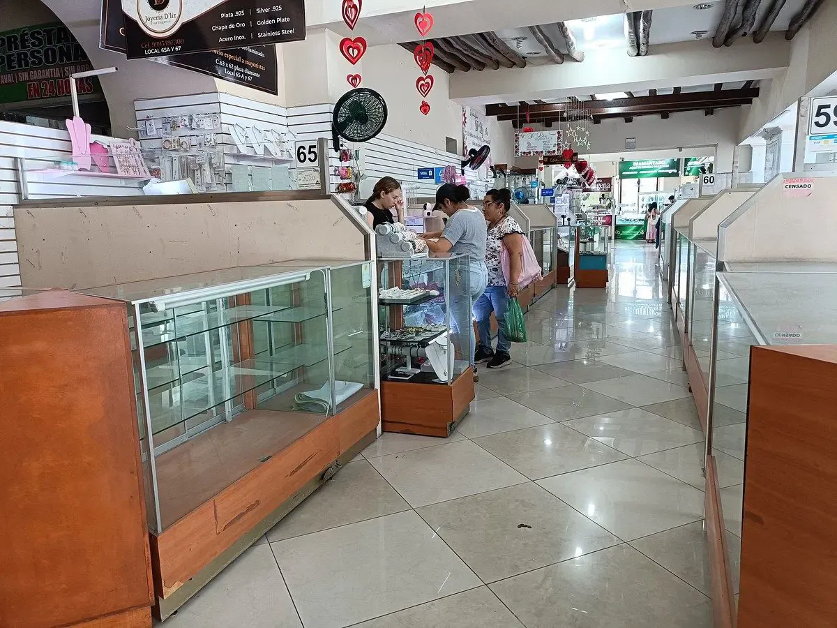 Local Comercial Spot2