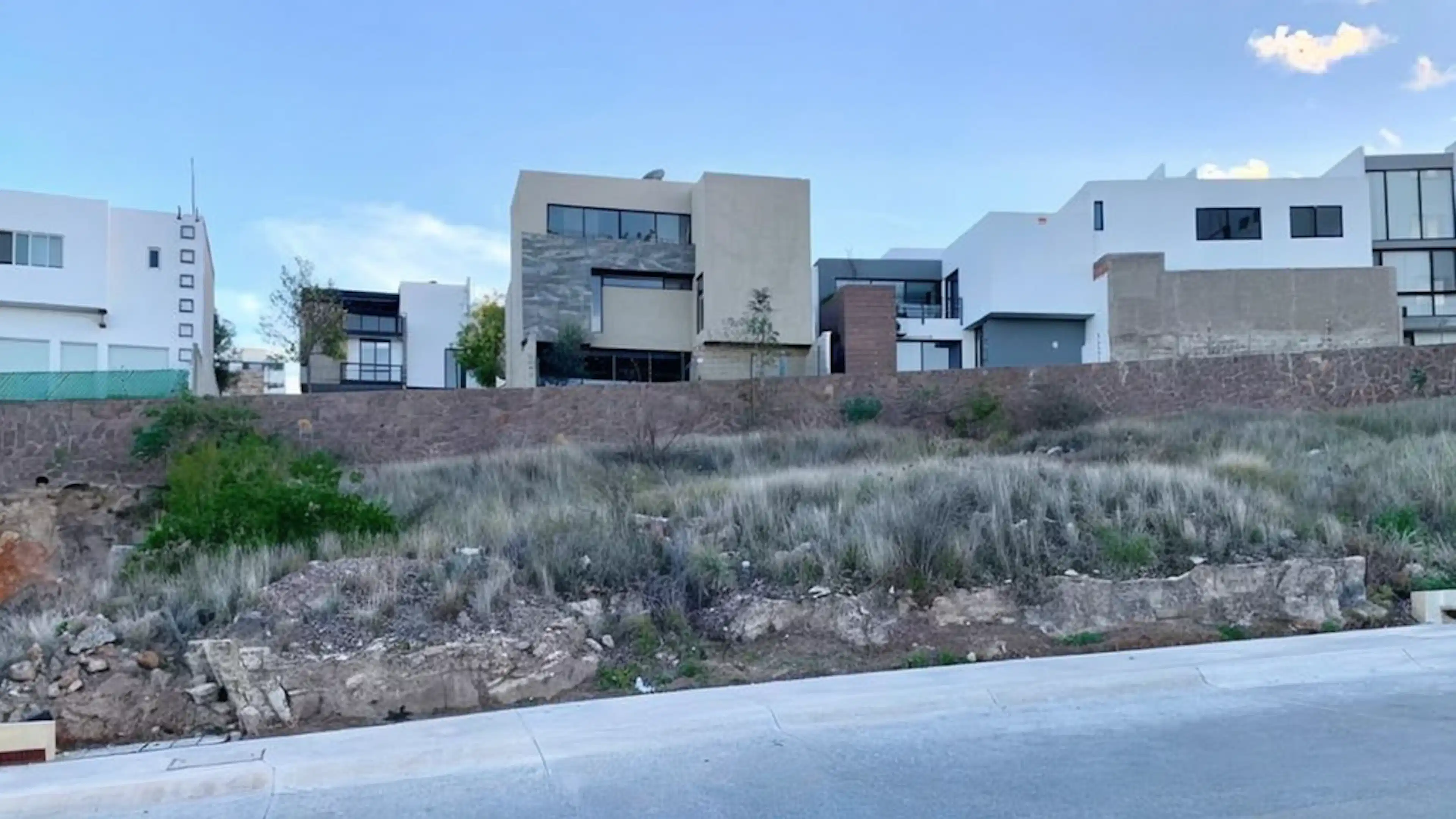 TERRENO EN VENTA EN PROLONGACION AVENIDA CHAPULTEPEC, SAN LUIS POTOSI