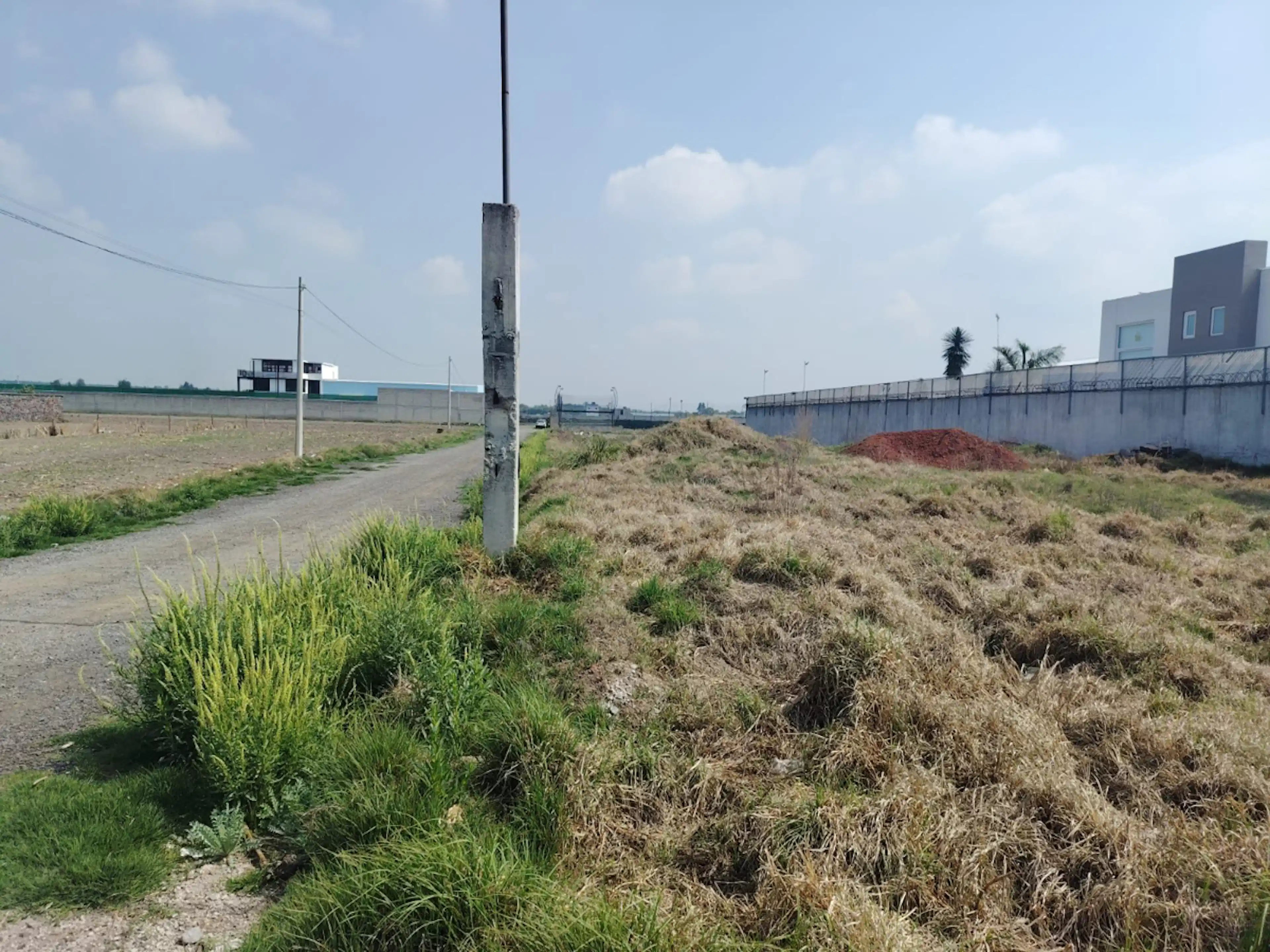 Terreno En Venta En San Miguel Totocuitlapilco, Metepec, México