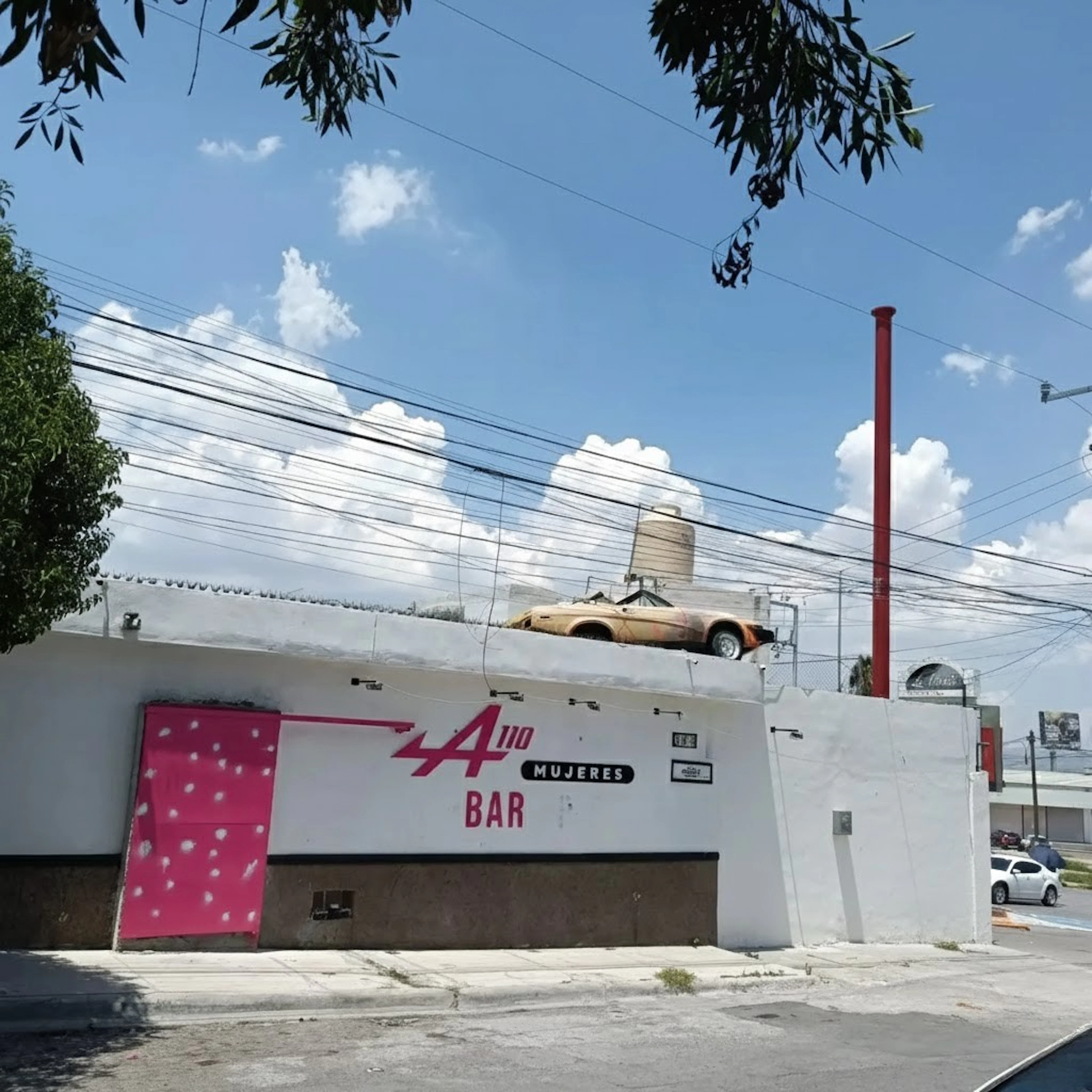 Local Comercial Spot2