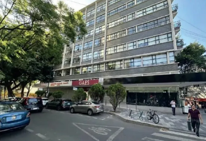 Local Comercial Spot2