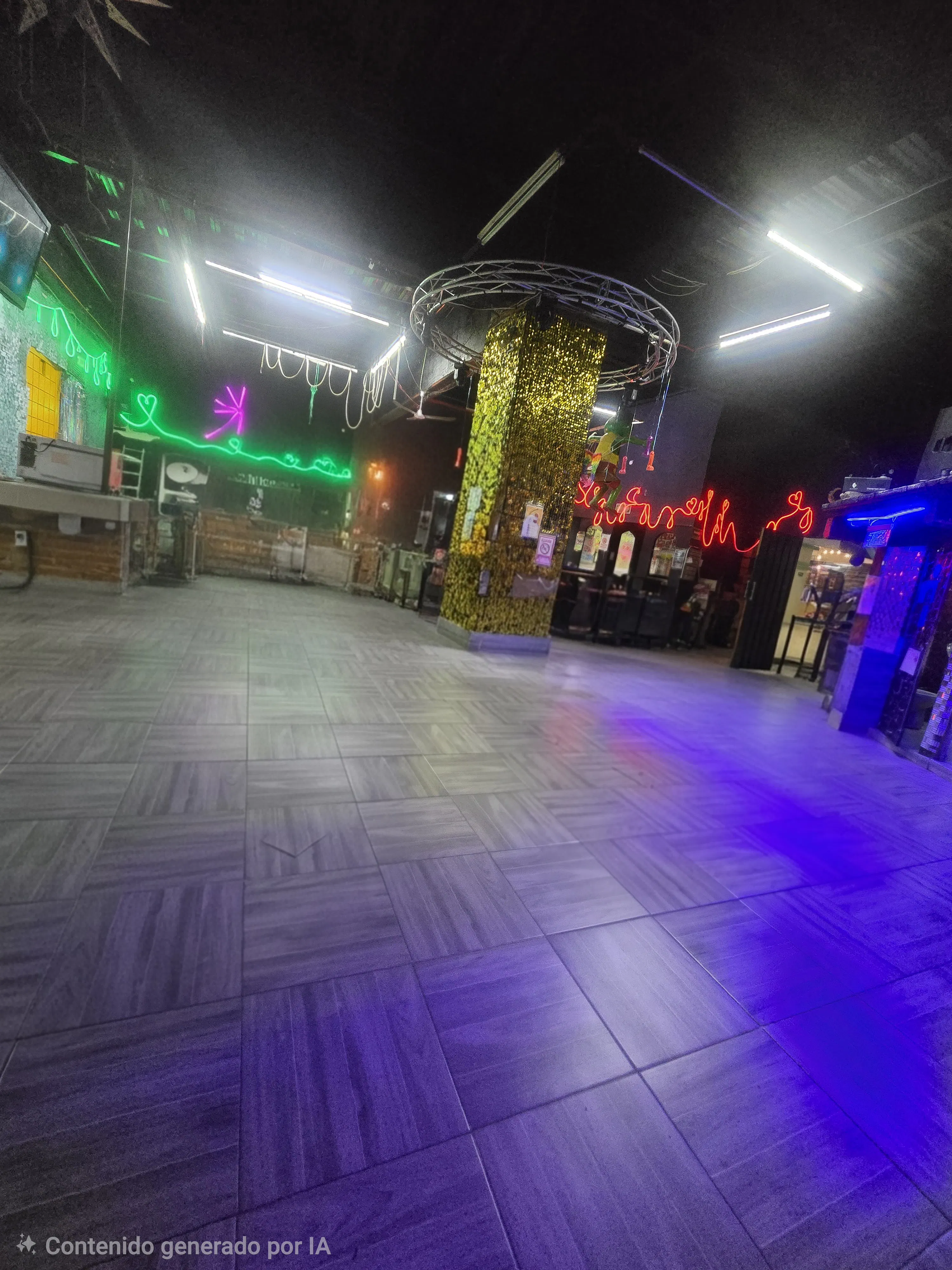 Local Comercial Spot2