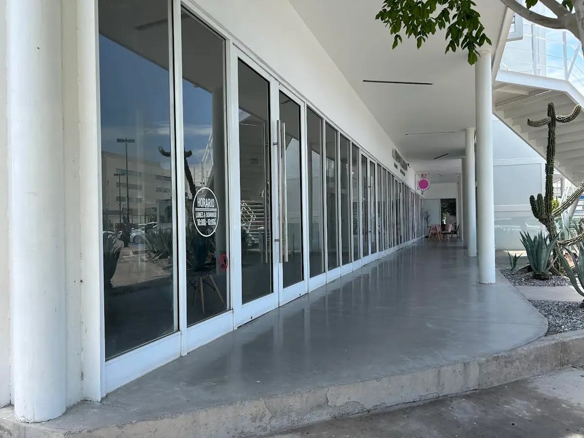 Local Comercial Spot2