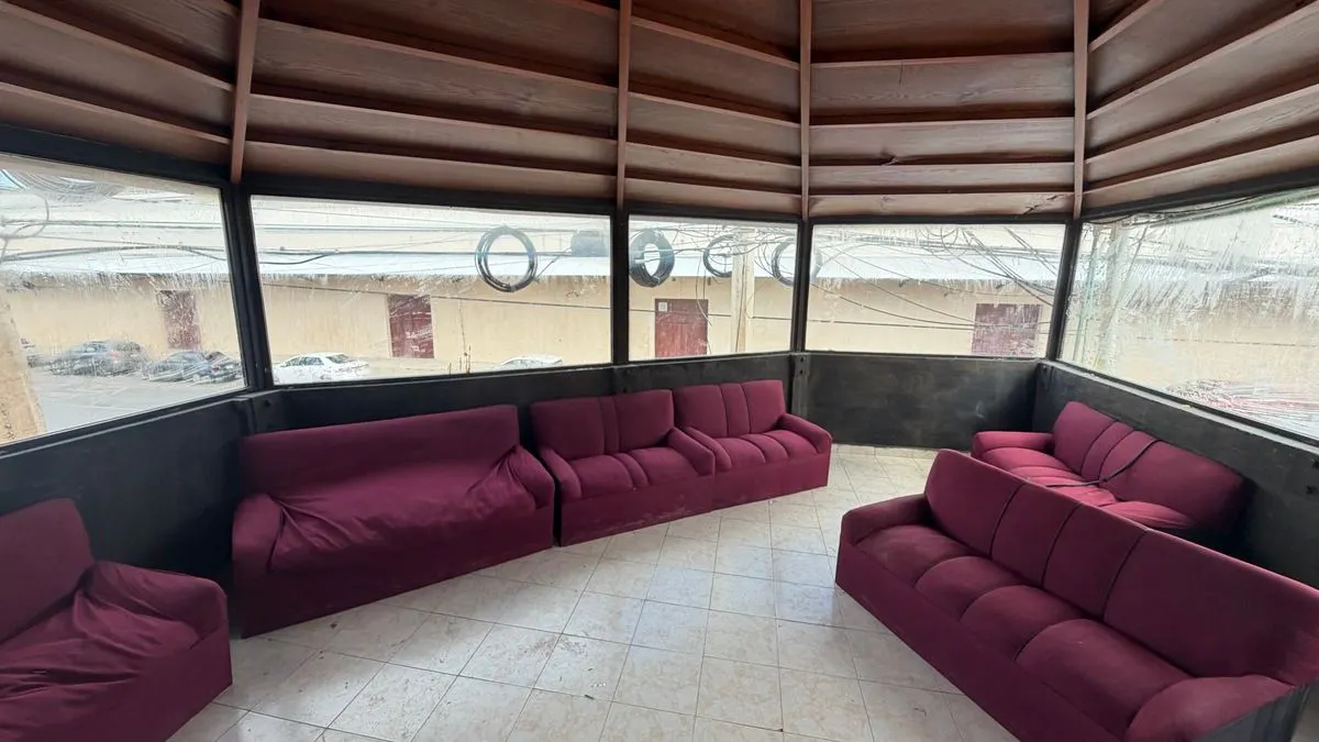 Local Comercial Spot2