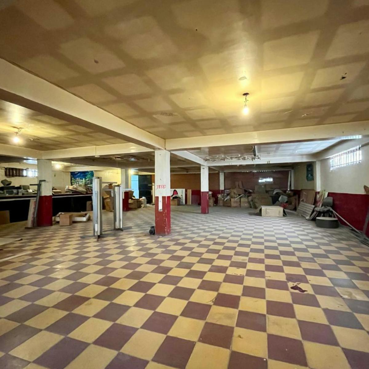 Local Comercial Spot2