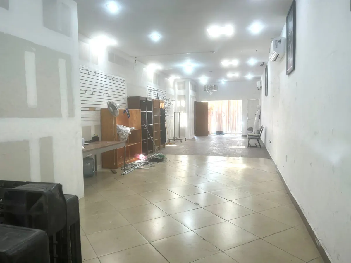 Local Comercial Spot2