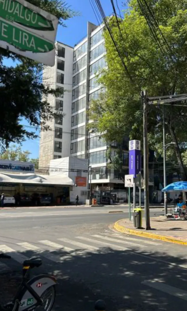 Local Comercial Spot2