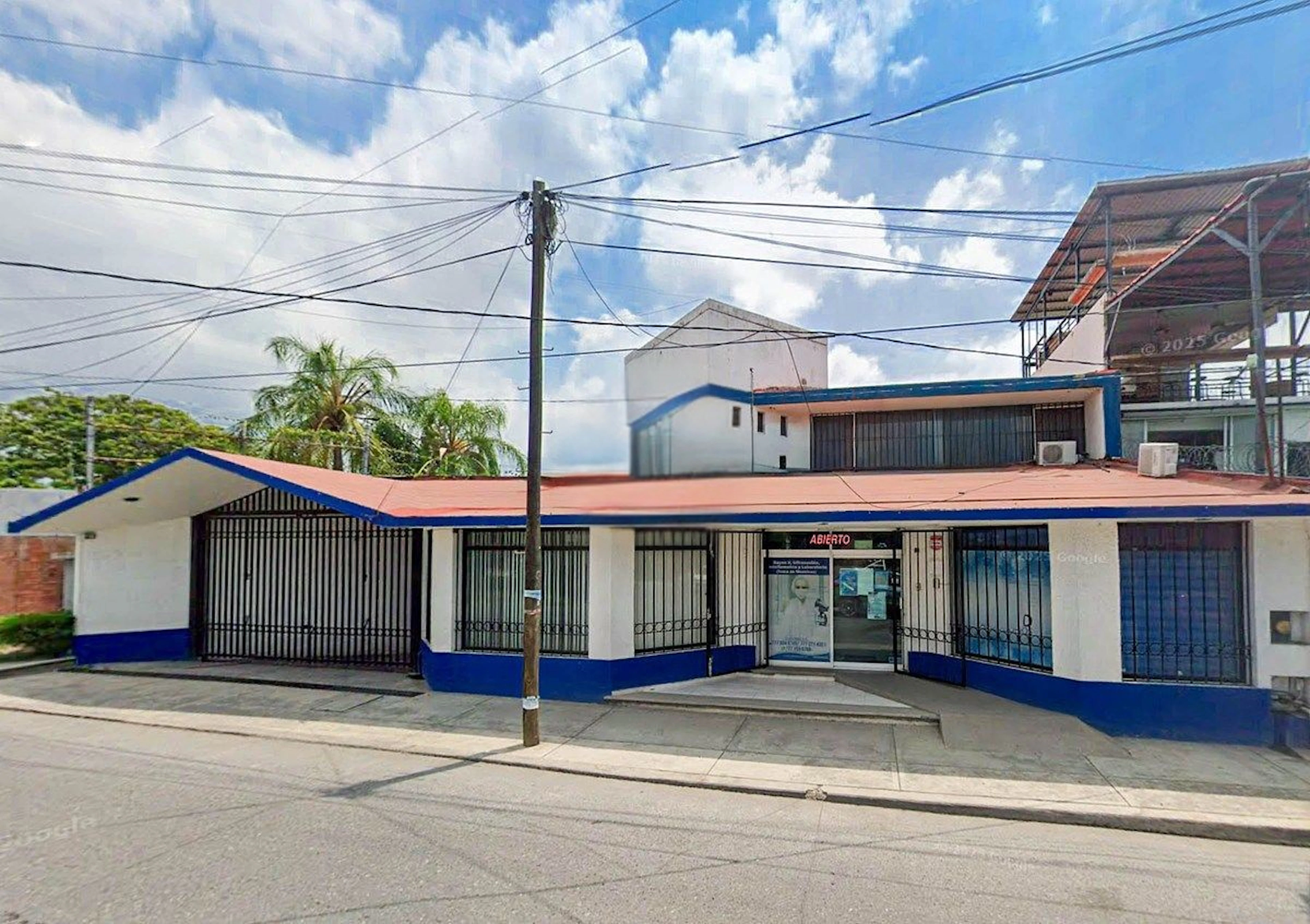 Local Comercial Spot2