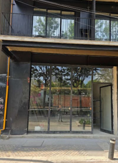 Local Comercial Spot2