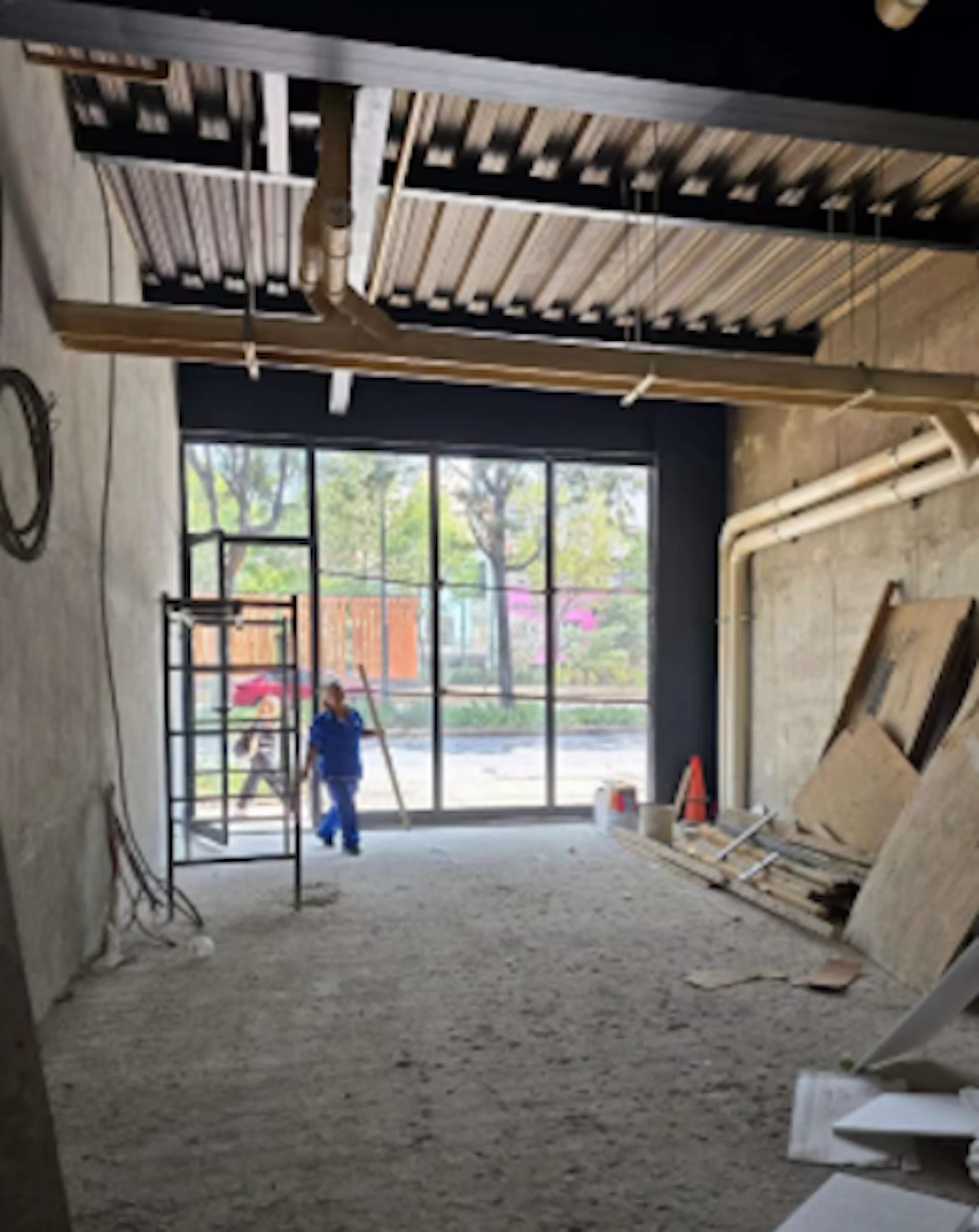 Local Comercial Spot2