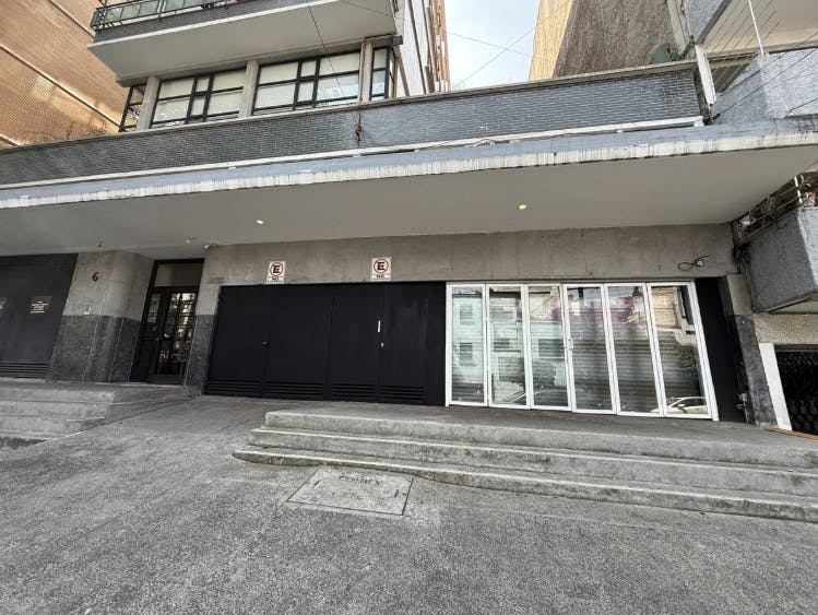 Local Comercial Spot2