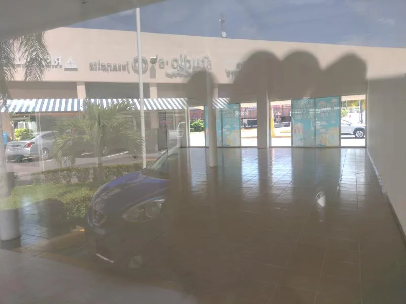 Local Comercial Spot2