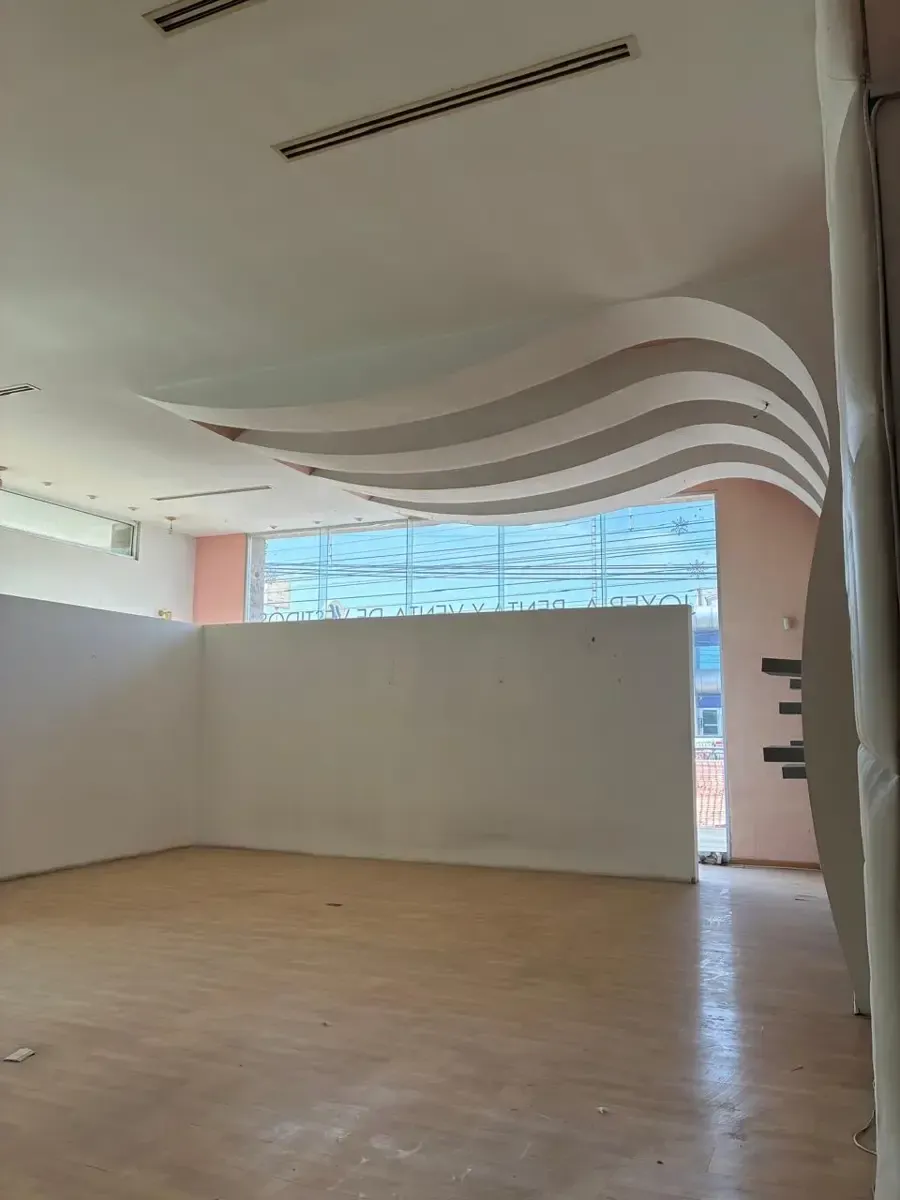 Local Comercial Spot2