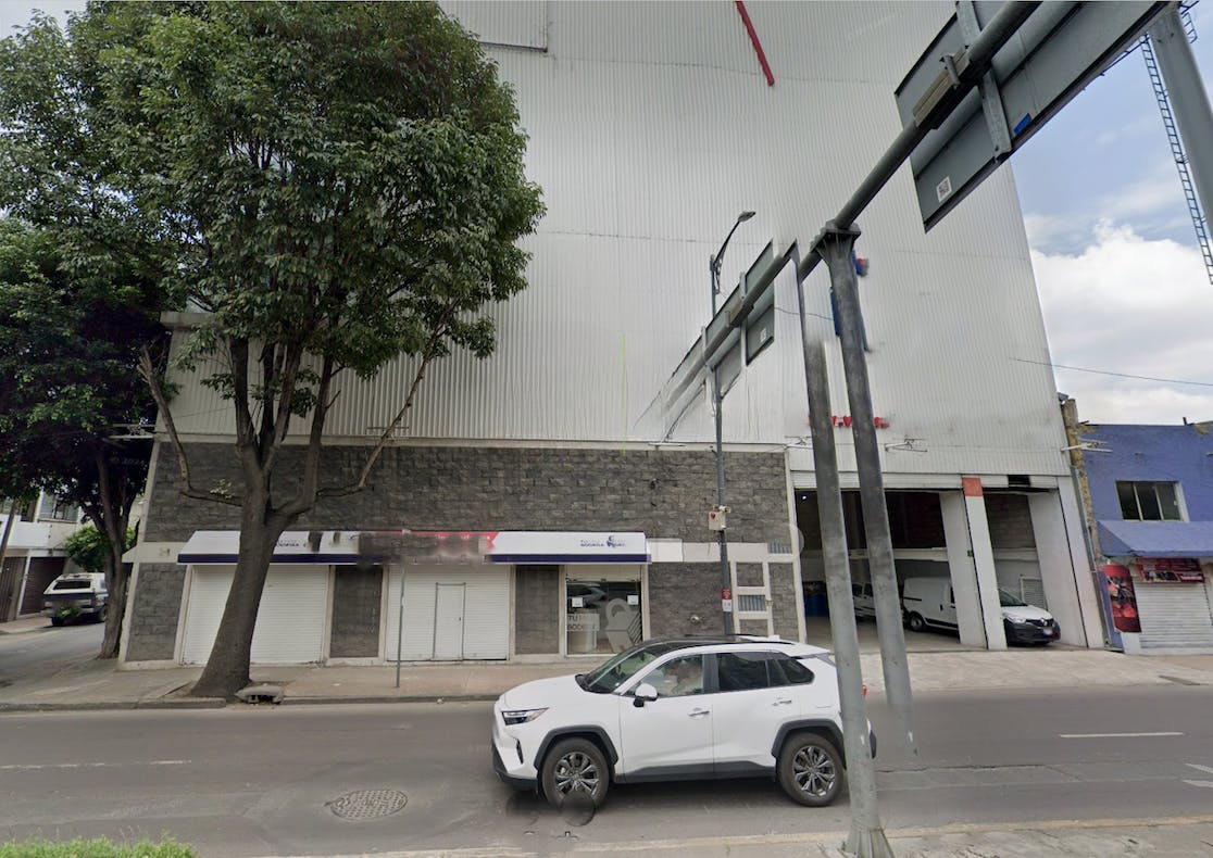 Local Comercial Spot2