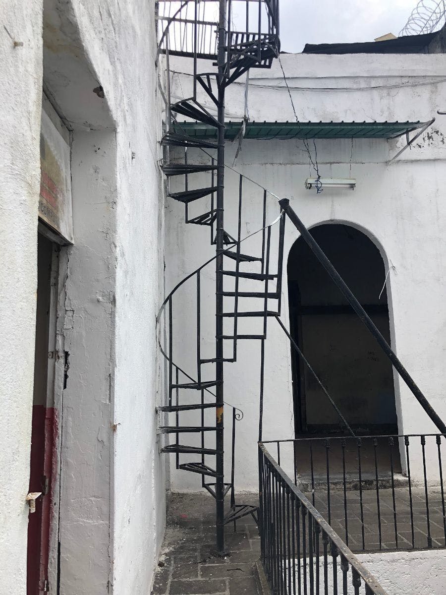 Local Comercial Spot2