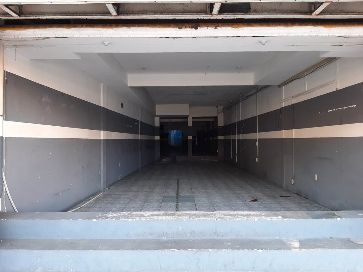 Local Comercial Spot2