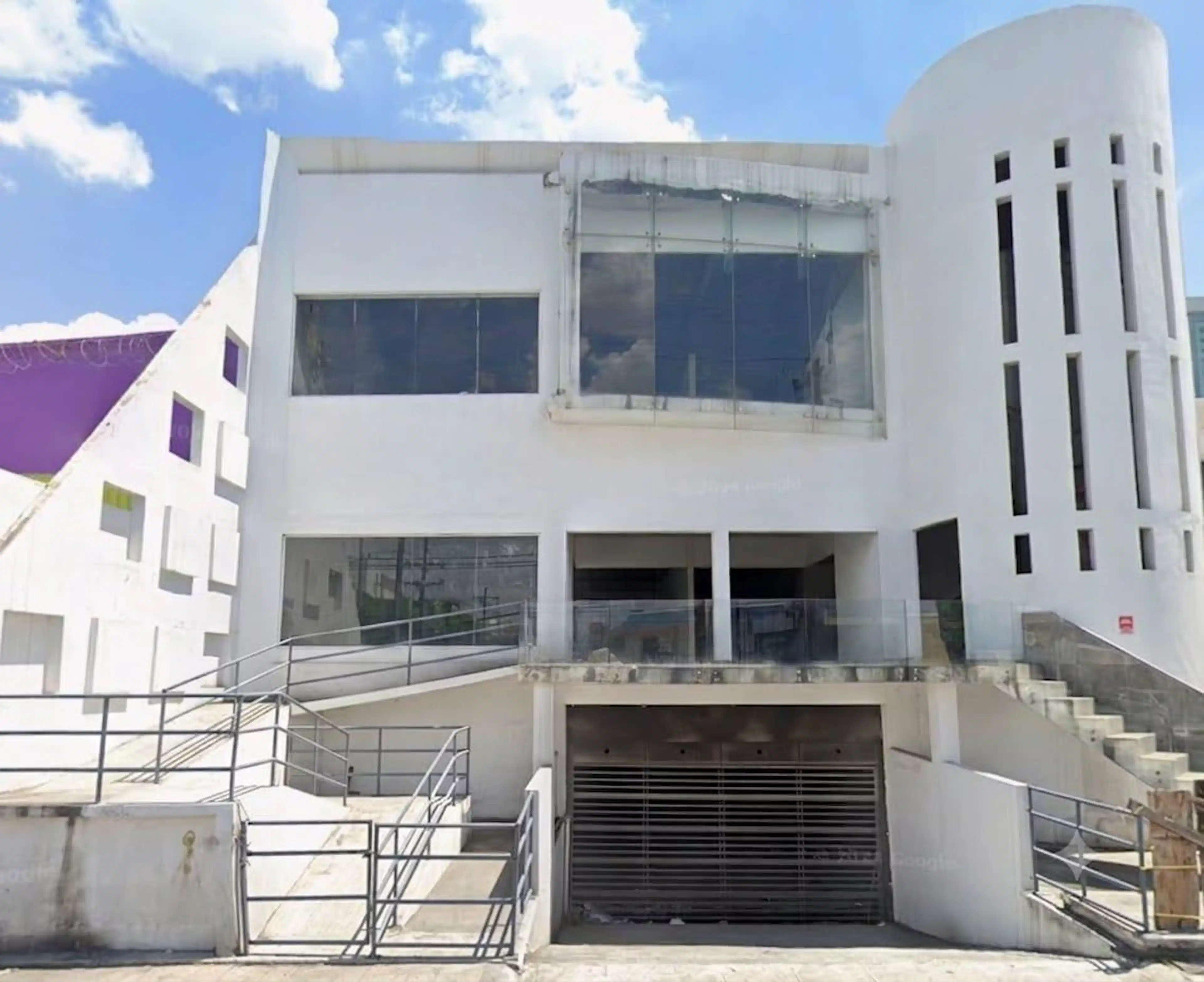 Edificio Comercial En Venta En Av. Diego Díaz De Berlanga, San Nicolás De Los Garza, N.L. De Los Garza, N.L. S/N