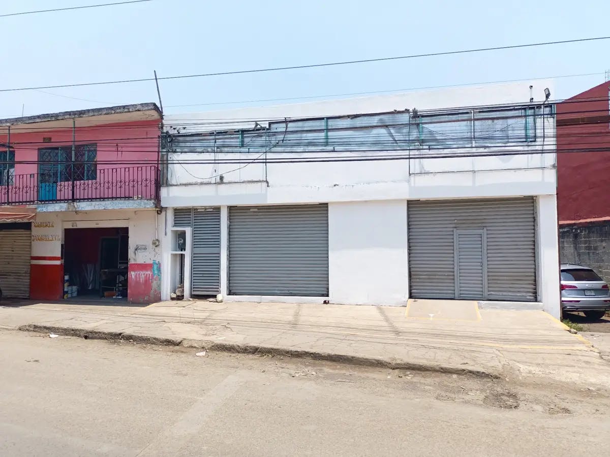 Local Comercial Spot2