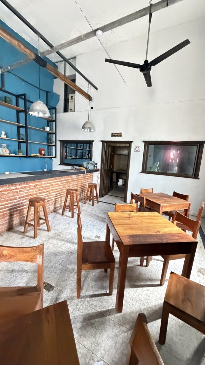 Local Comercial Spot2