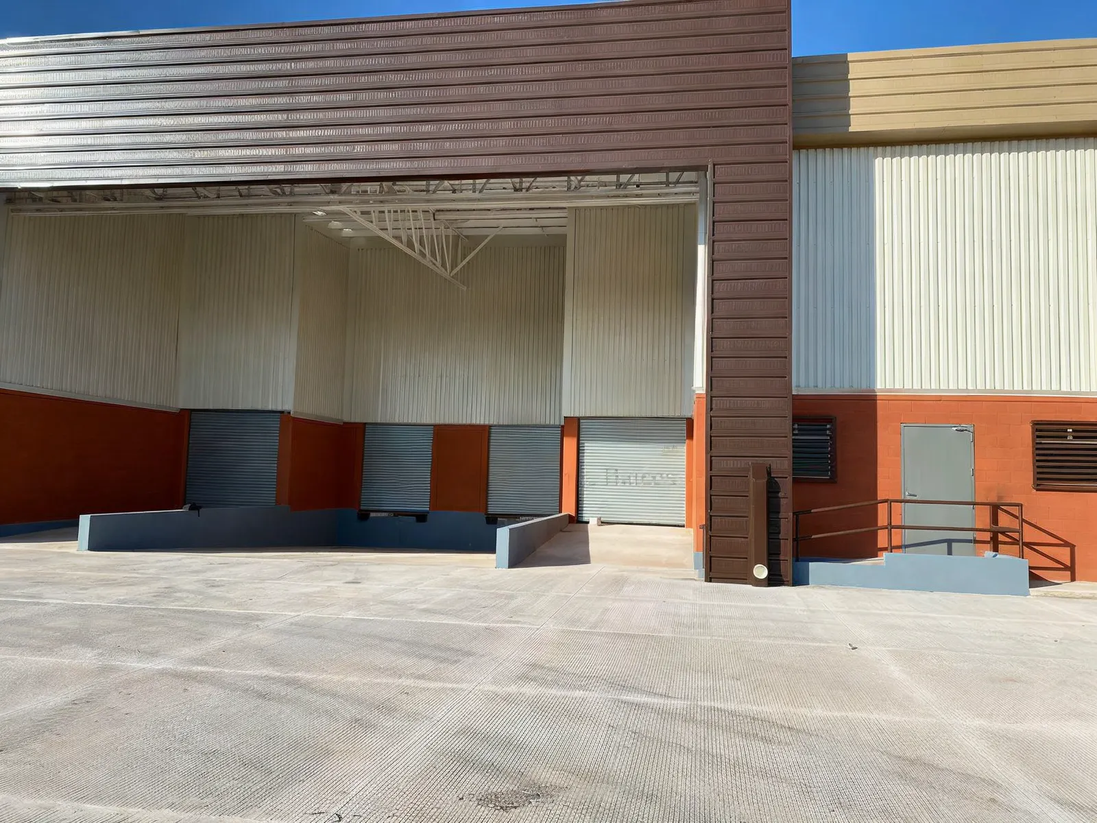 Industrial Spot2